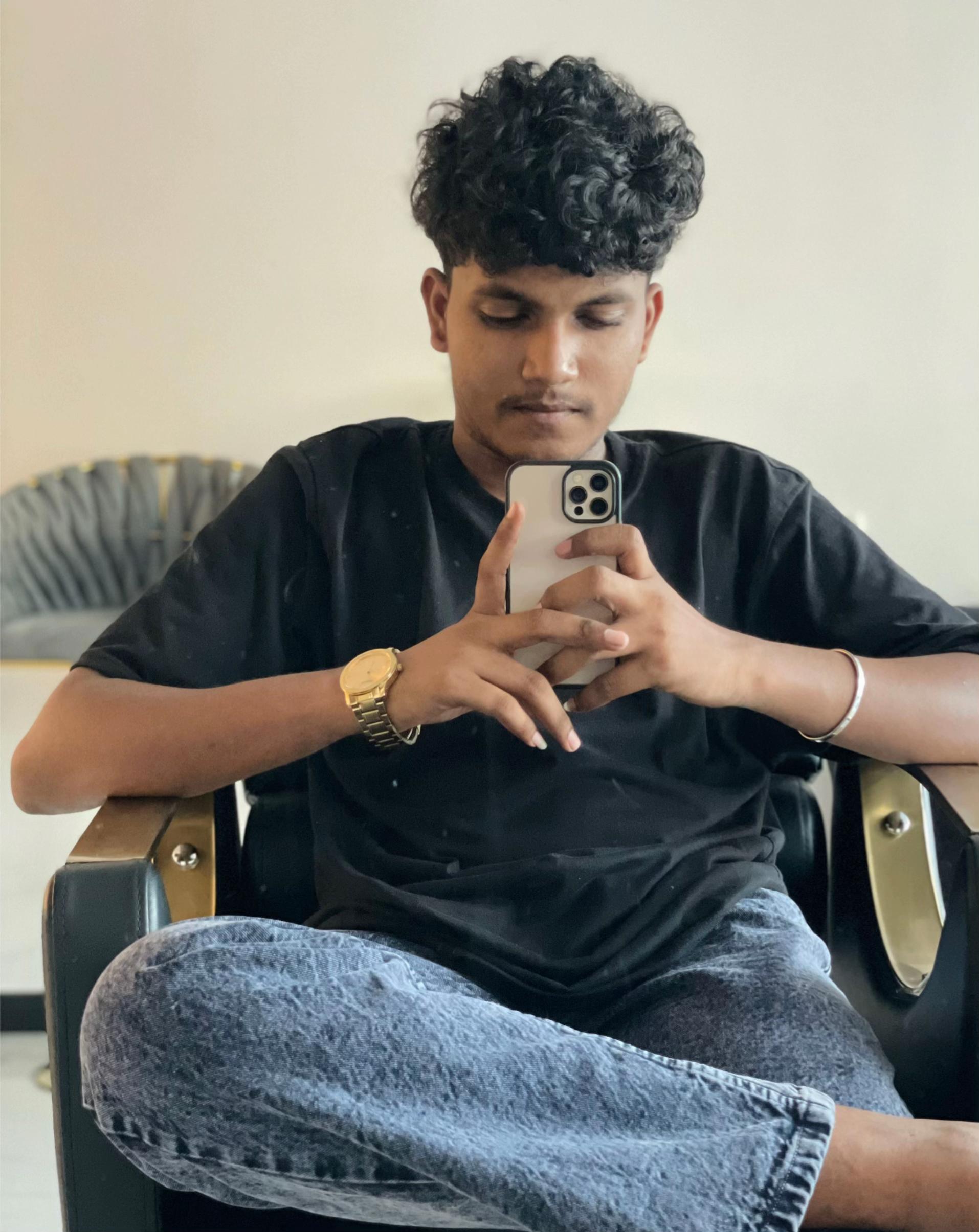 @Buvindu_s