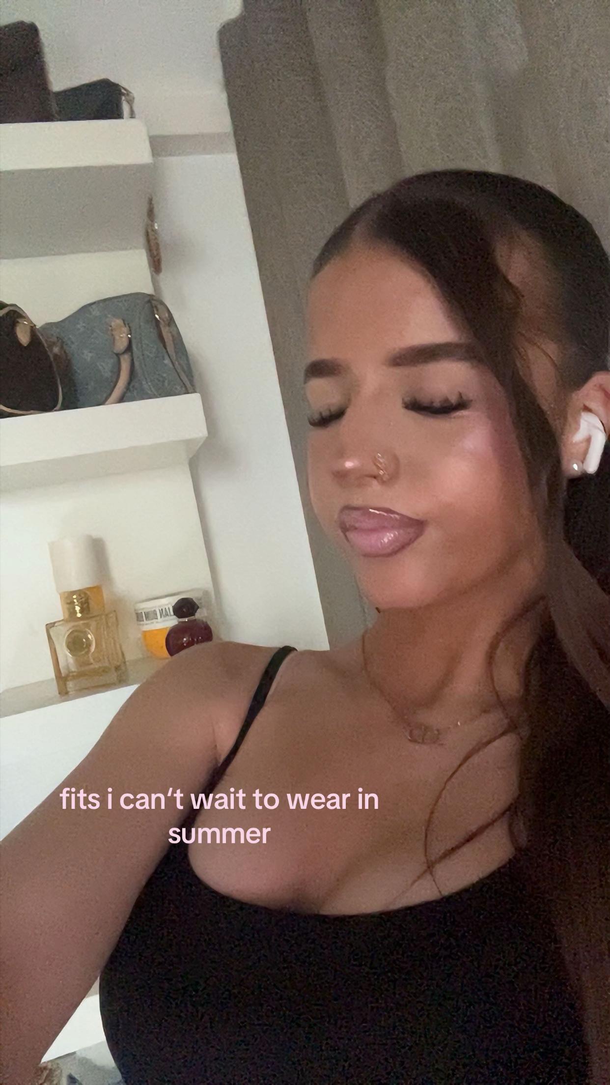 @𝒮