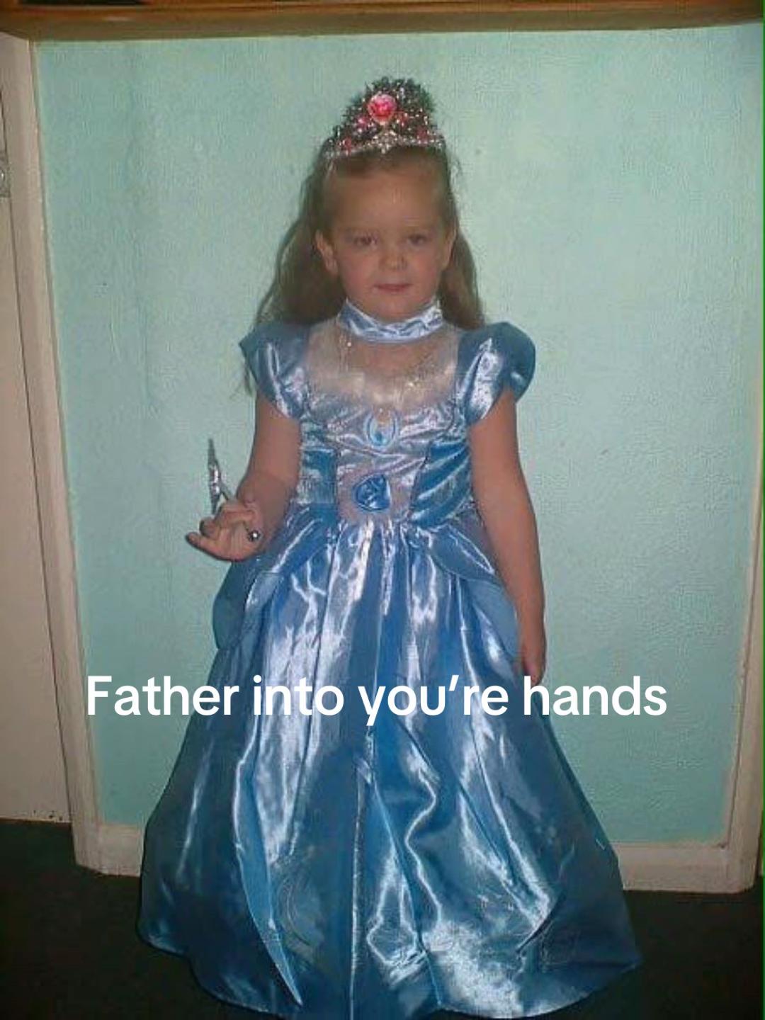 @Holly⛓️🖤