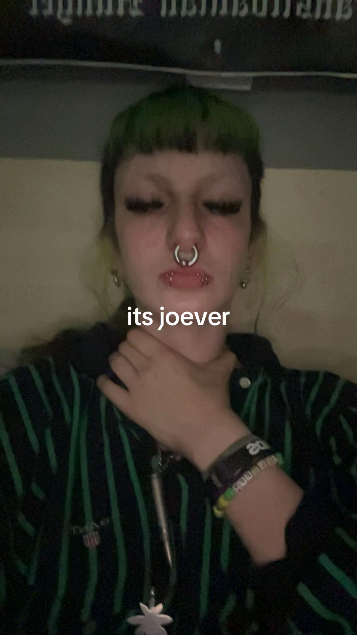 @sj ♫⃠