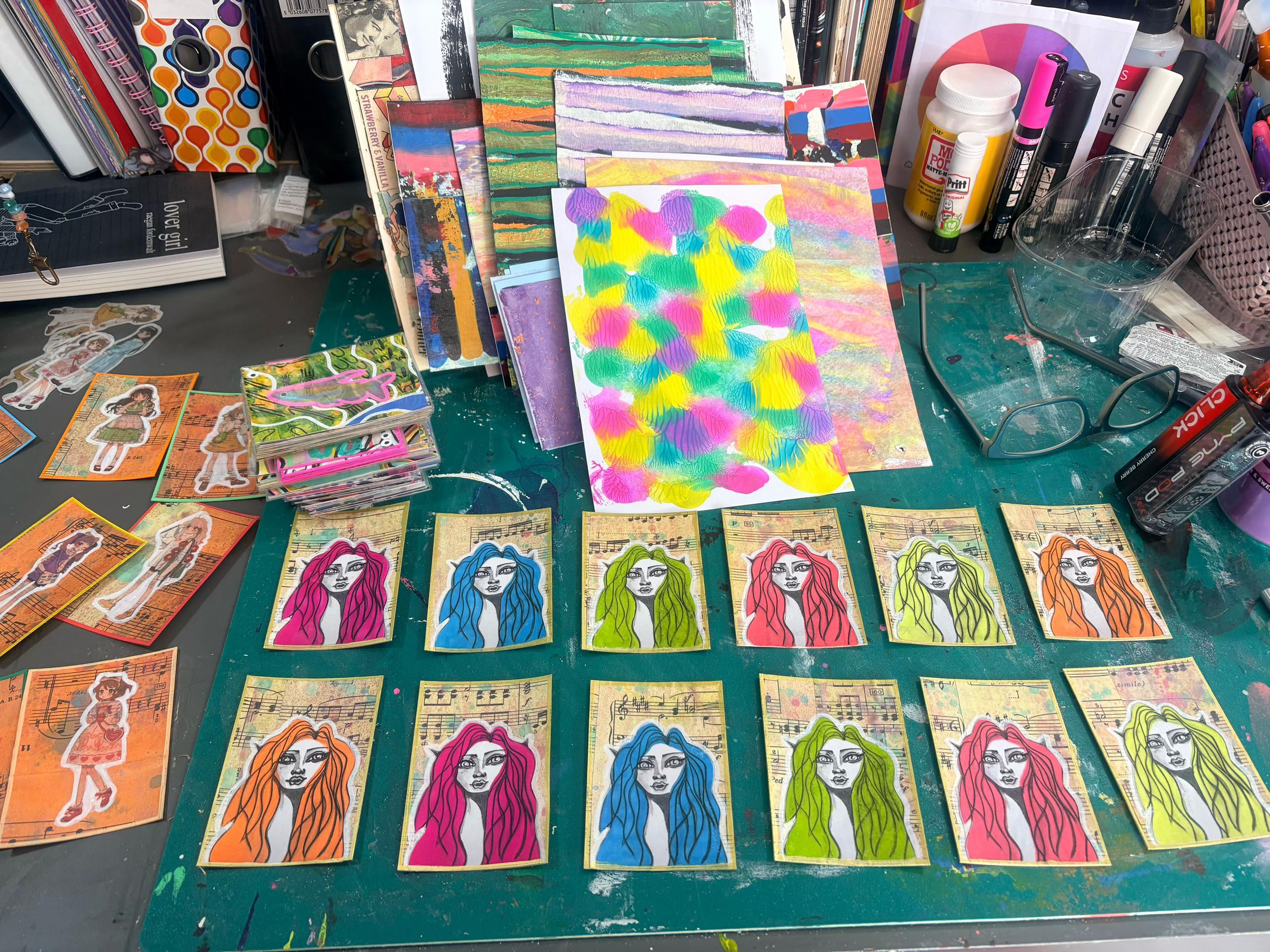 @Mixed Media Mixologist/ Artist