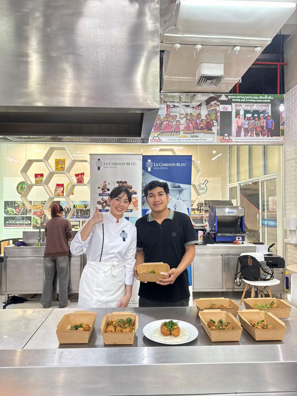 @CHEF TONG ທີ່ປືກສາດ້ານອາຫານ