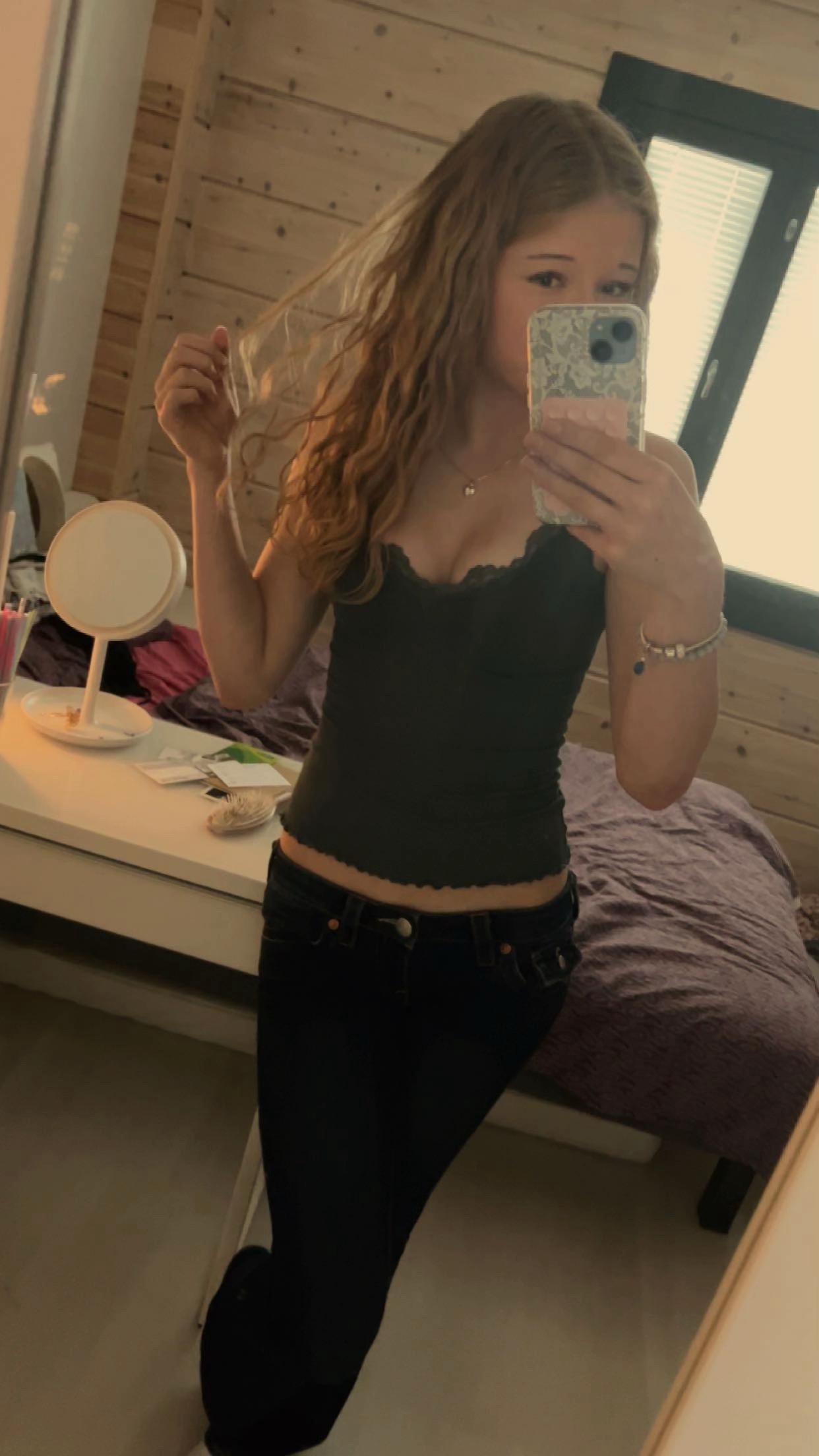 @Minea🫰🏻