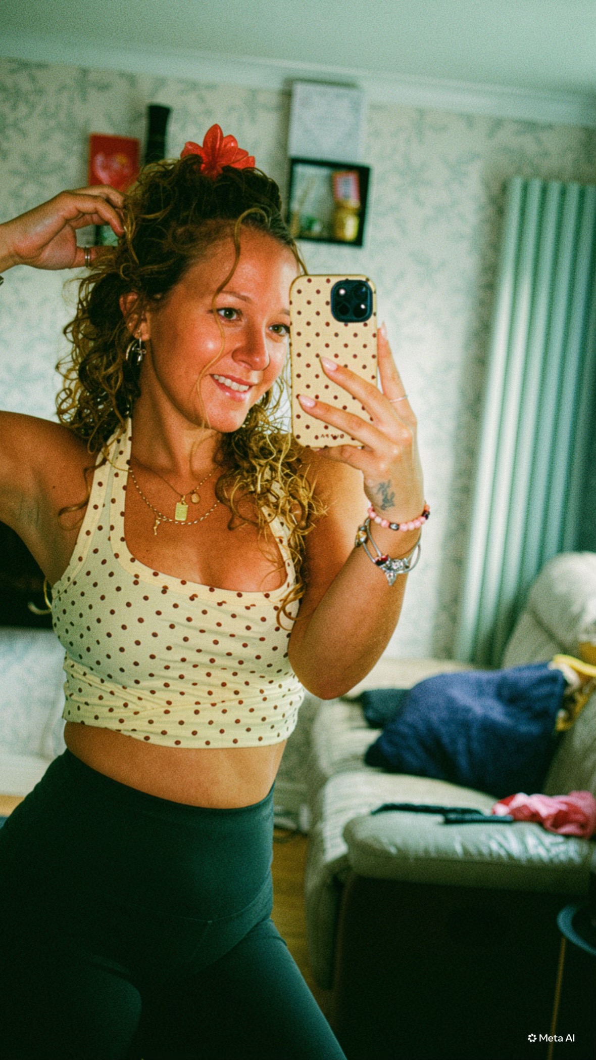@Hol_94