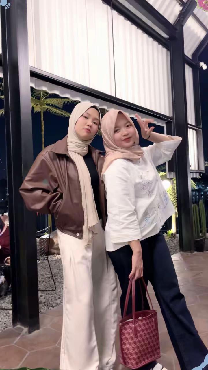 @Riyyy_✨