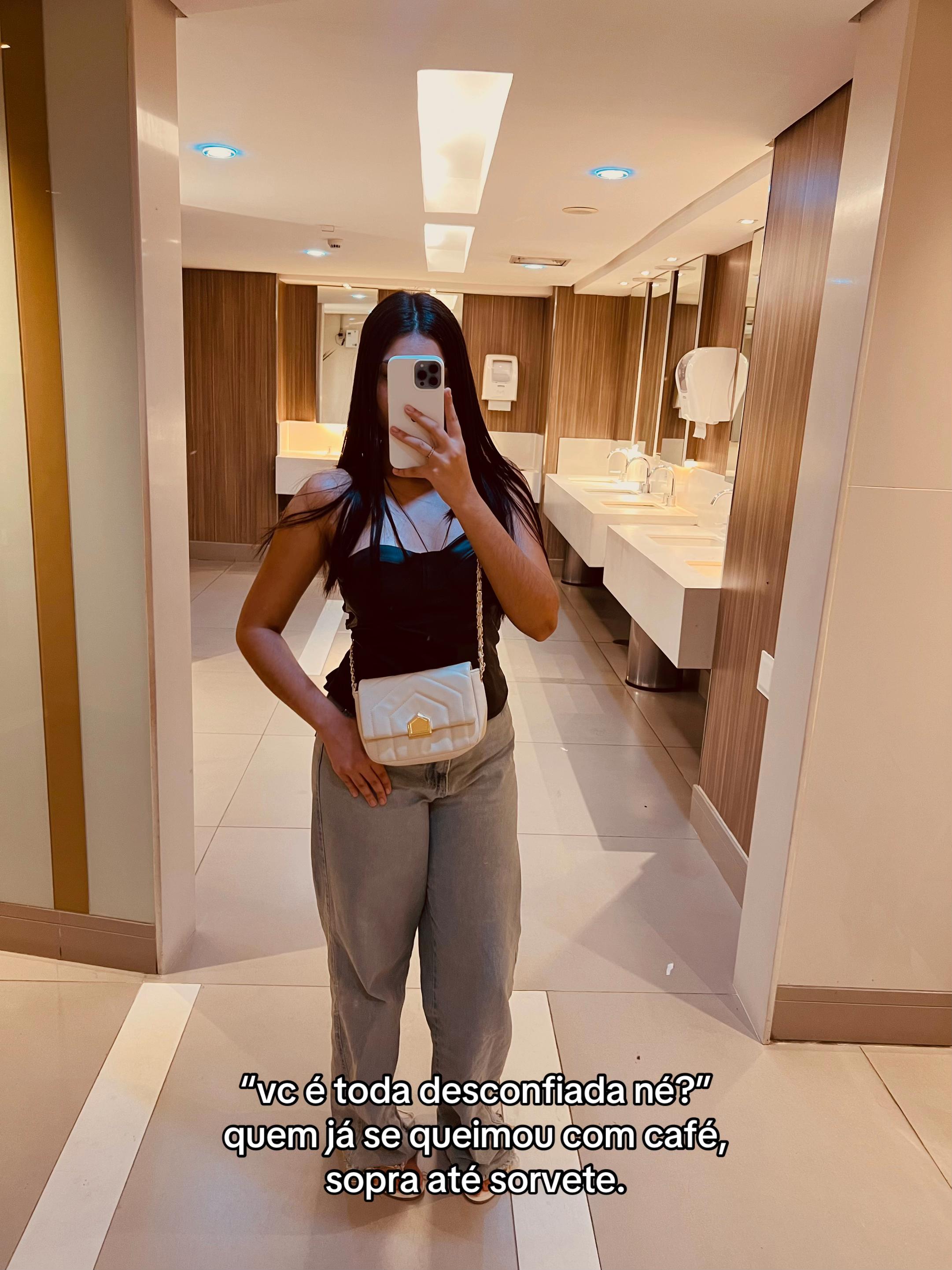 @Thauany 