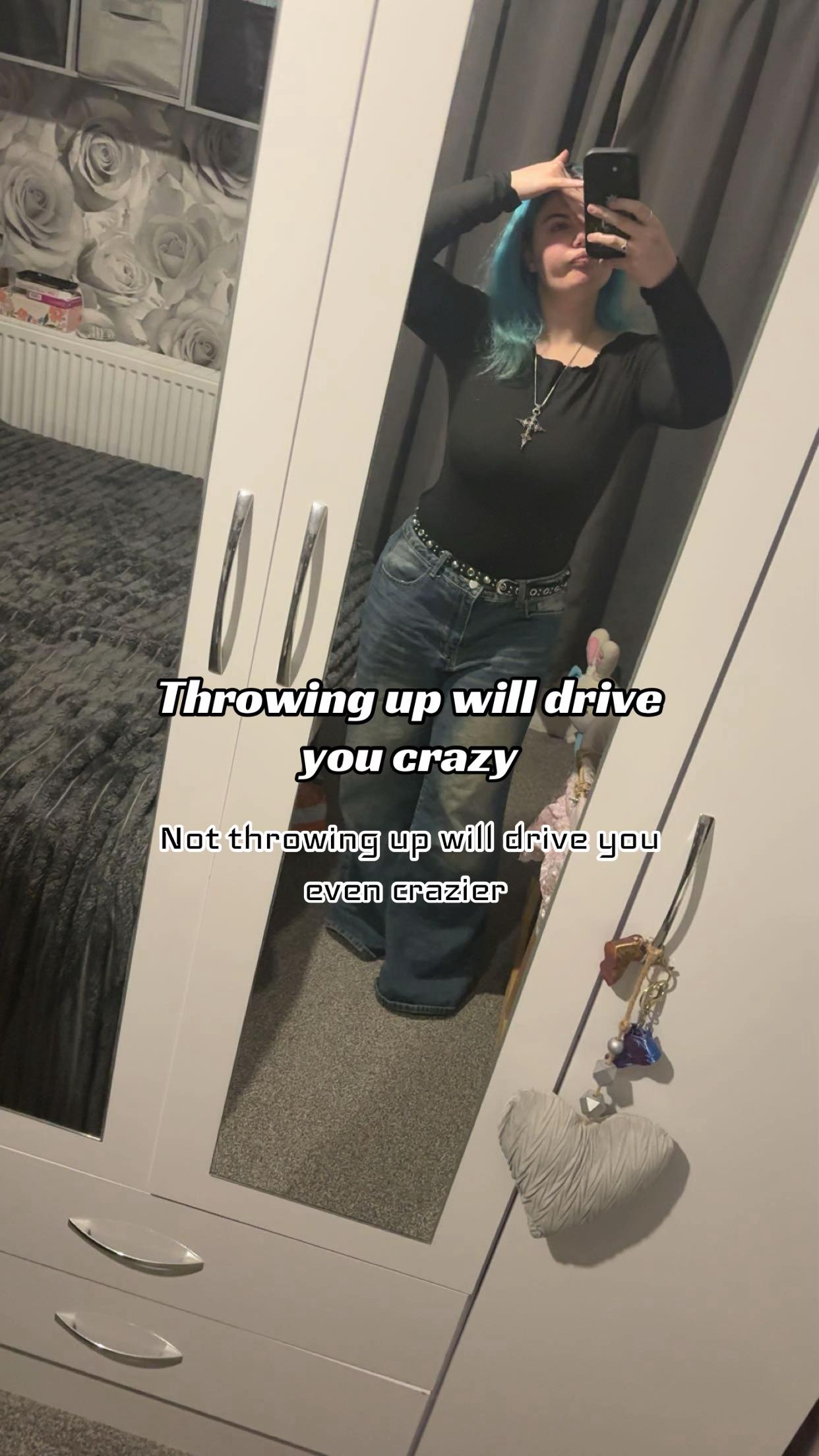 @Sienna 🧟♀️🏹