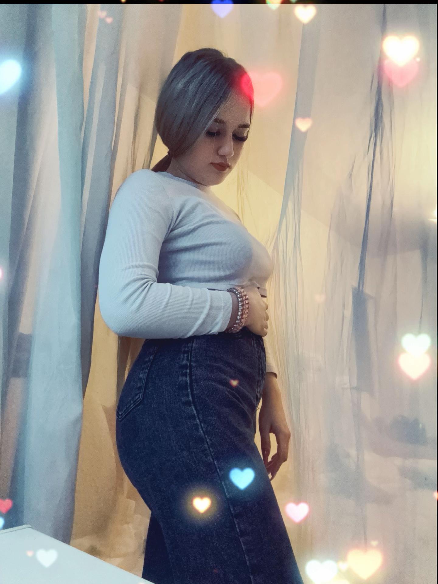 @вика