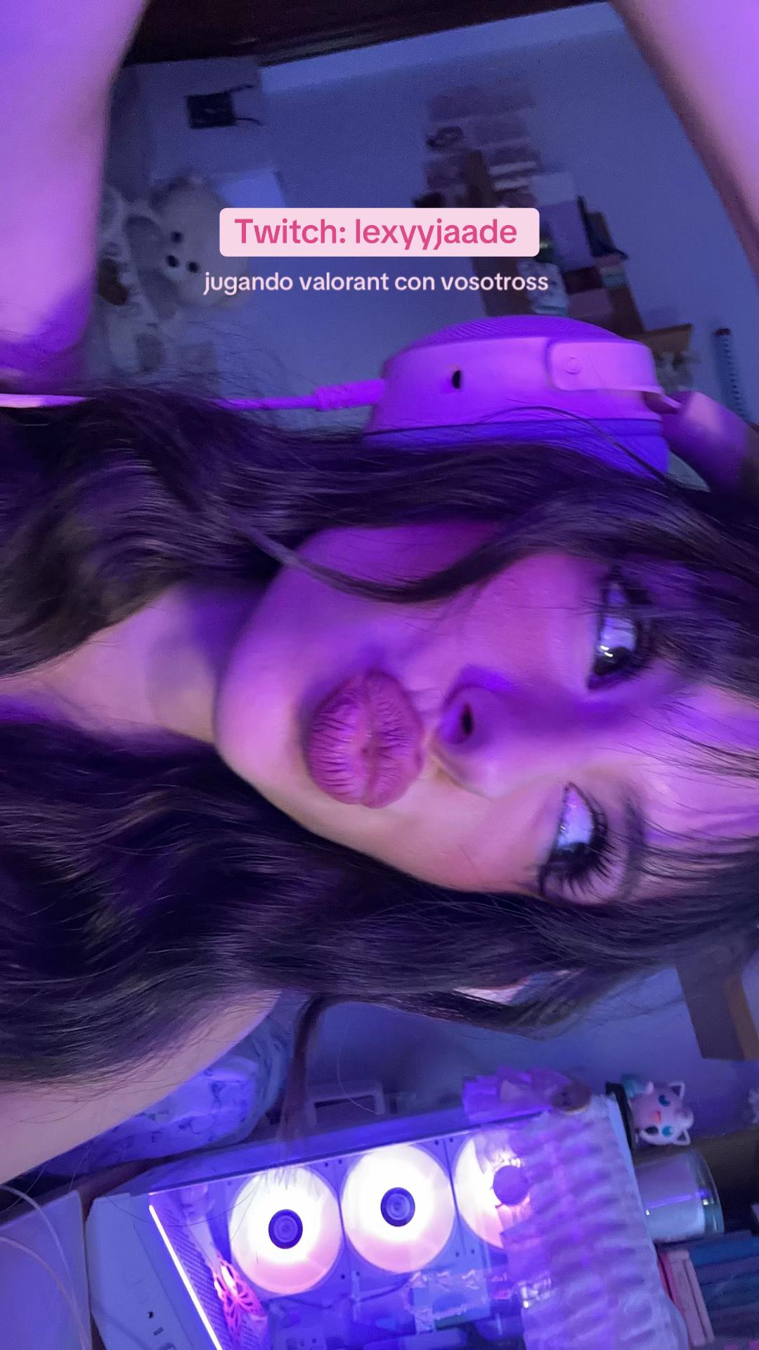 @⋆˚࿔ 𝐀𝐥𝐞𝐣𝐚𝐧𝐝𝐫𝐚 𝜗𝜚˚⋆