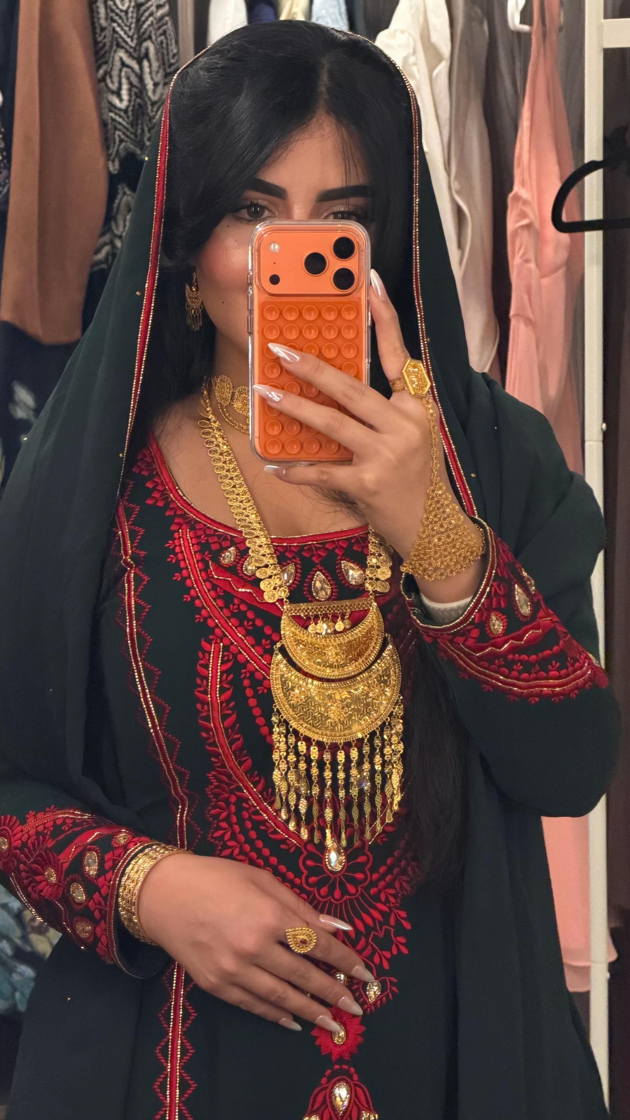 @Oumaima👑