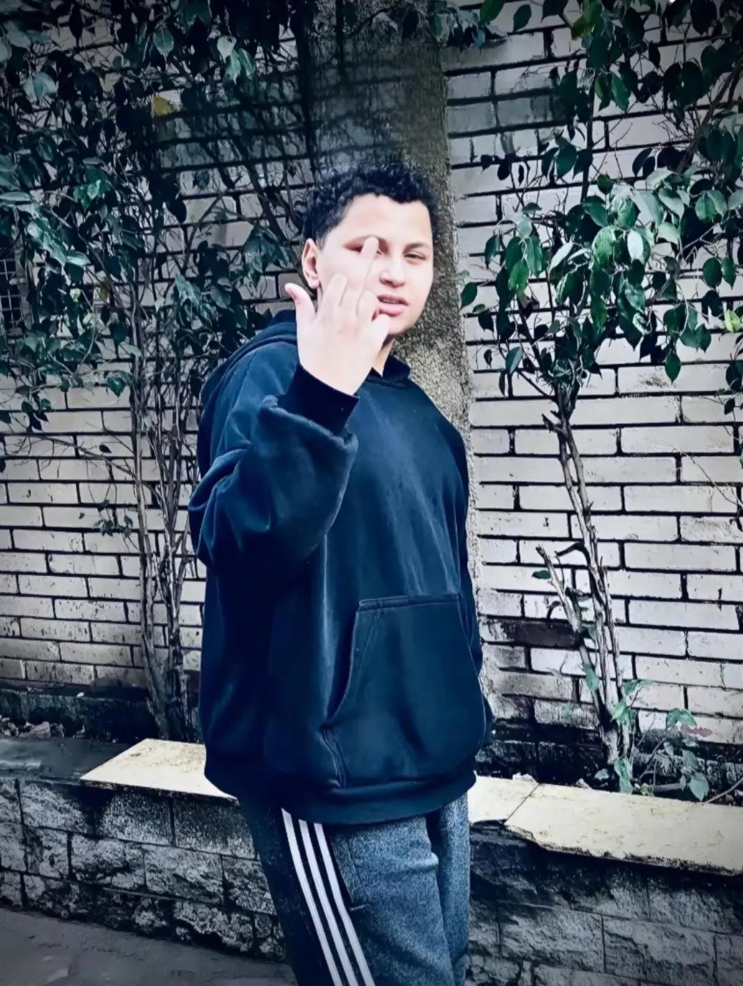 @"𝐒 𝐀 𝐅 𝐖 𝐀 𝐓🤴🏻🏅"