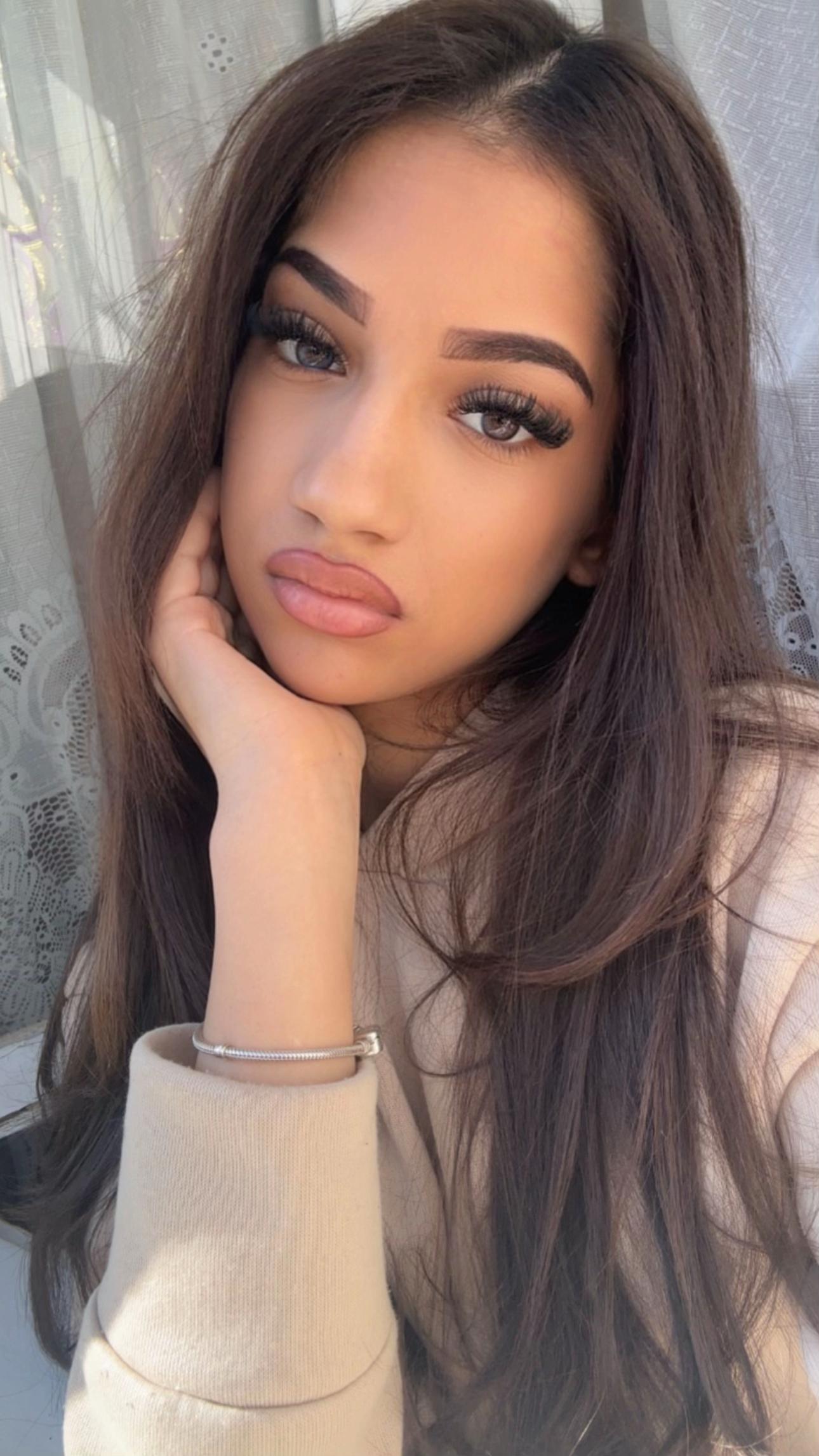 @Jazmin_Viragh