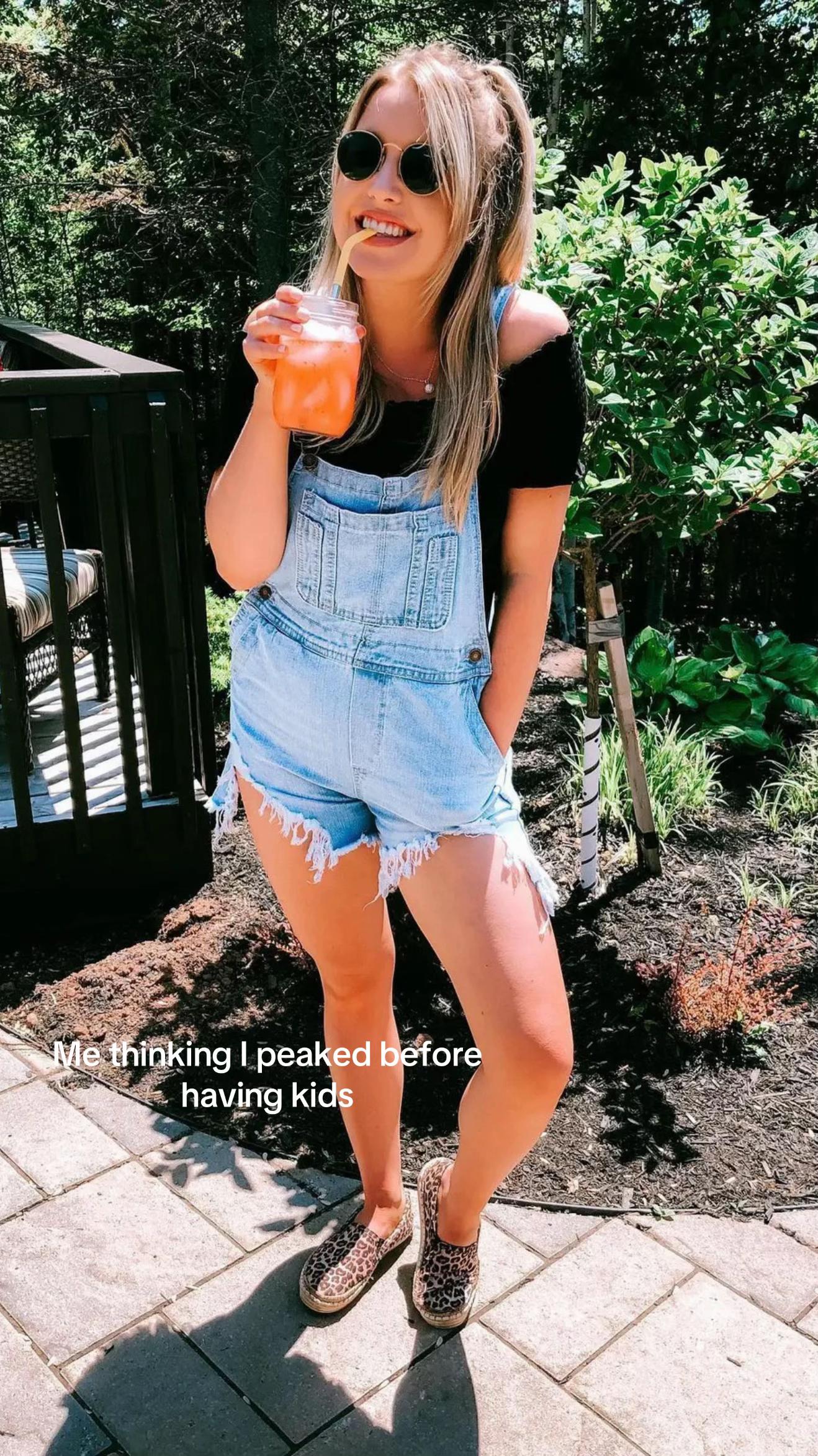 @Lauren | motherhood + style
