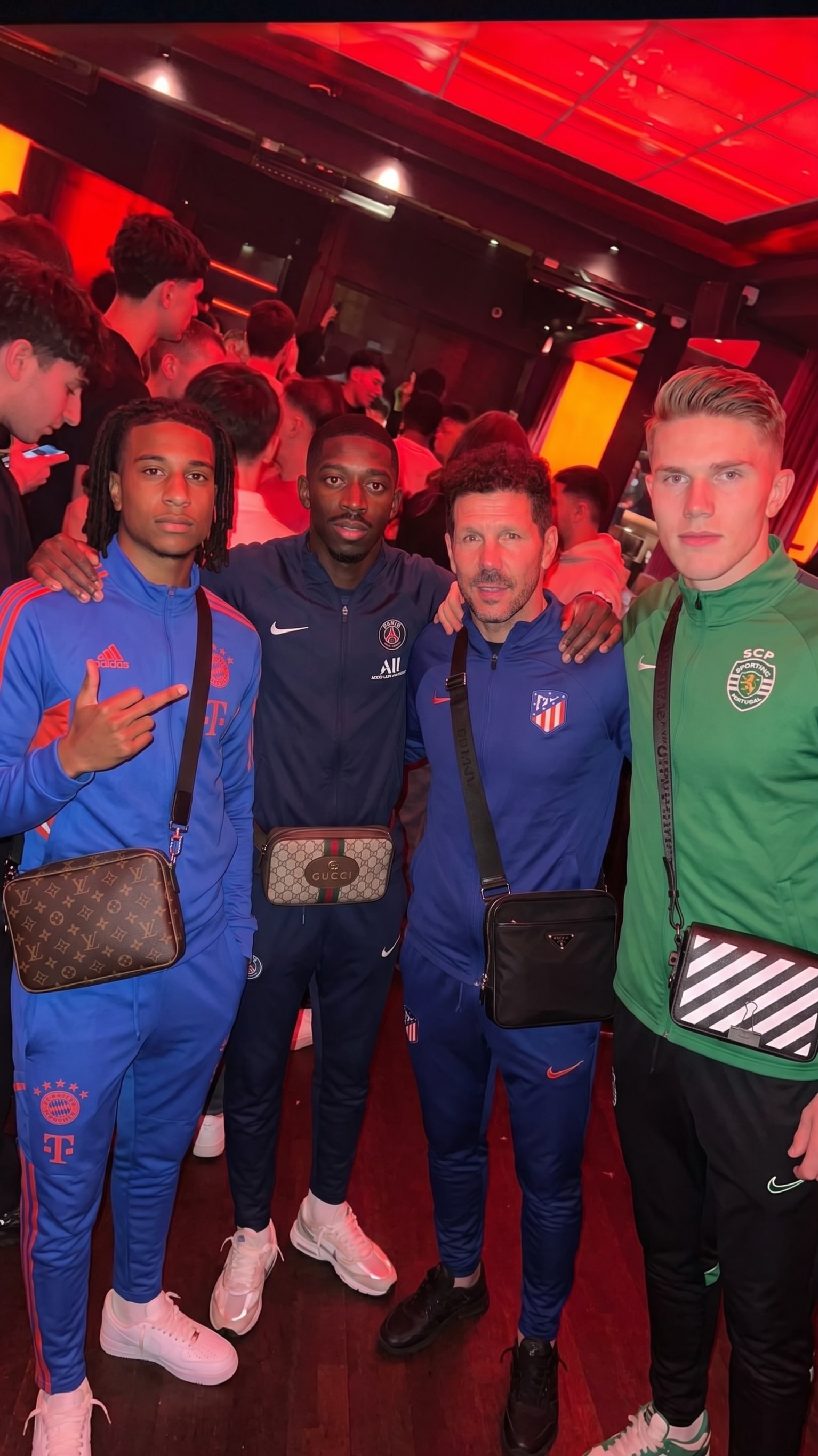 @𝑭𝑺𝟴𝟵𝟭𝟮𝟯🇧🇷