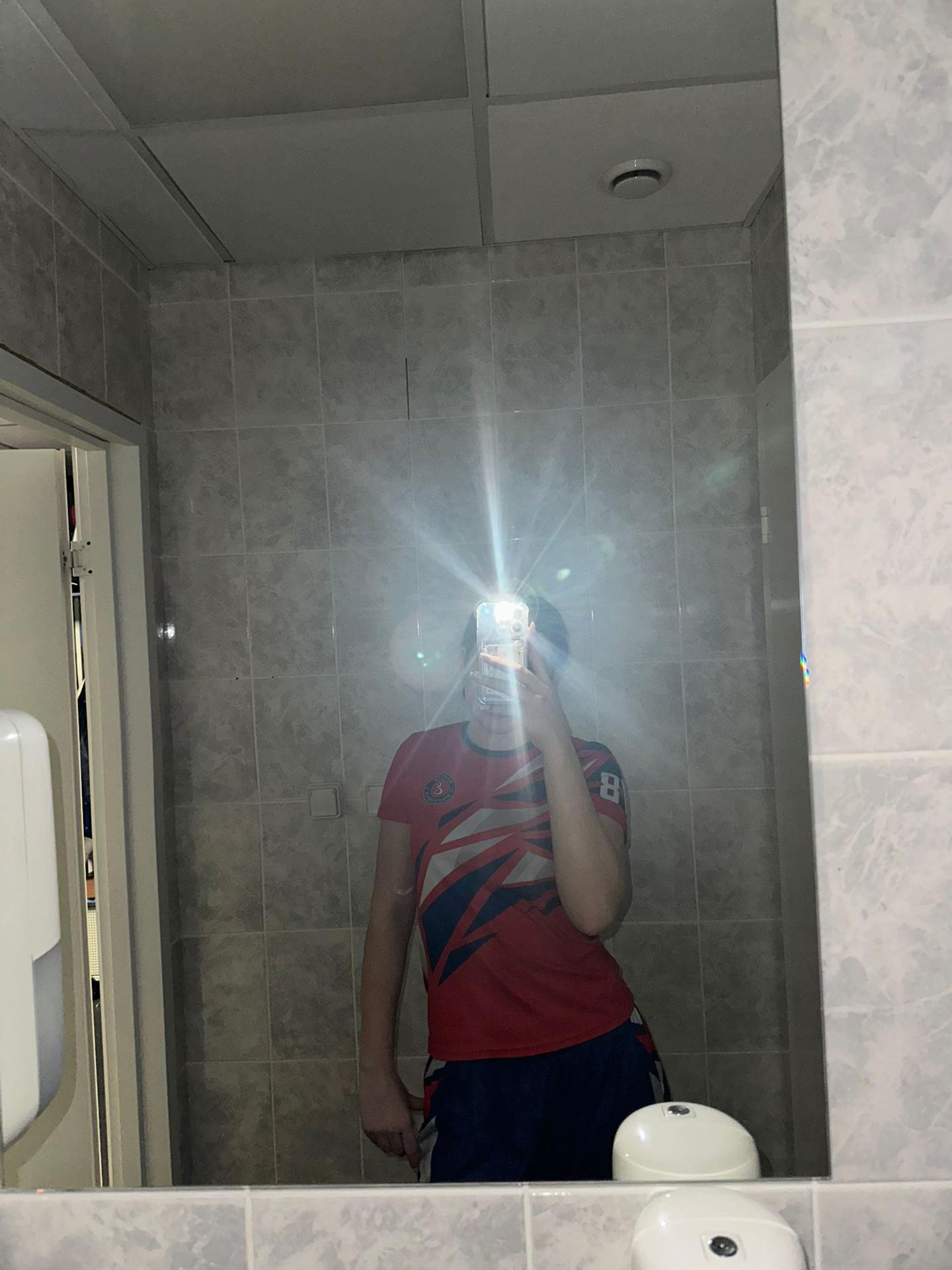 @🙇🏻&zwj;♀️