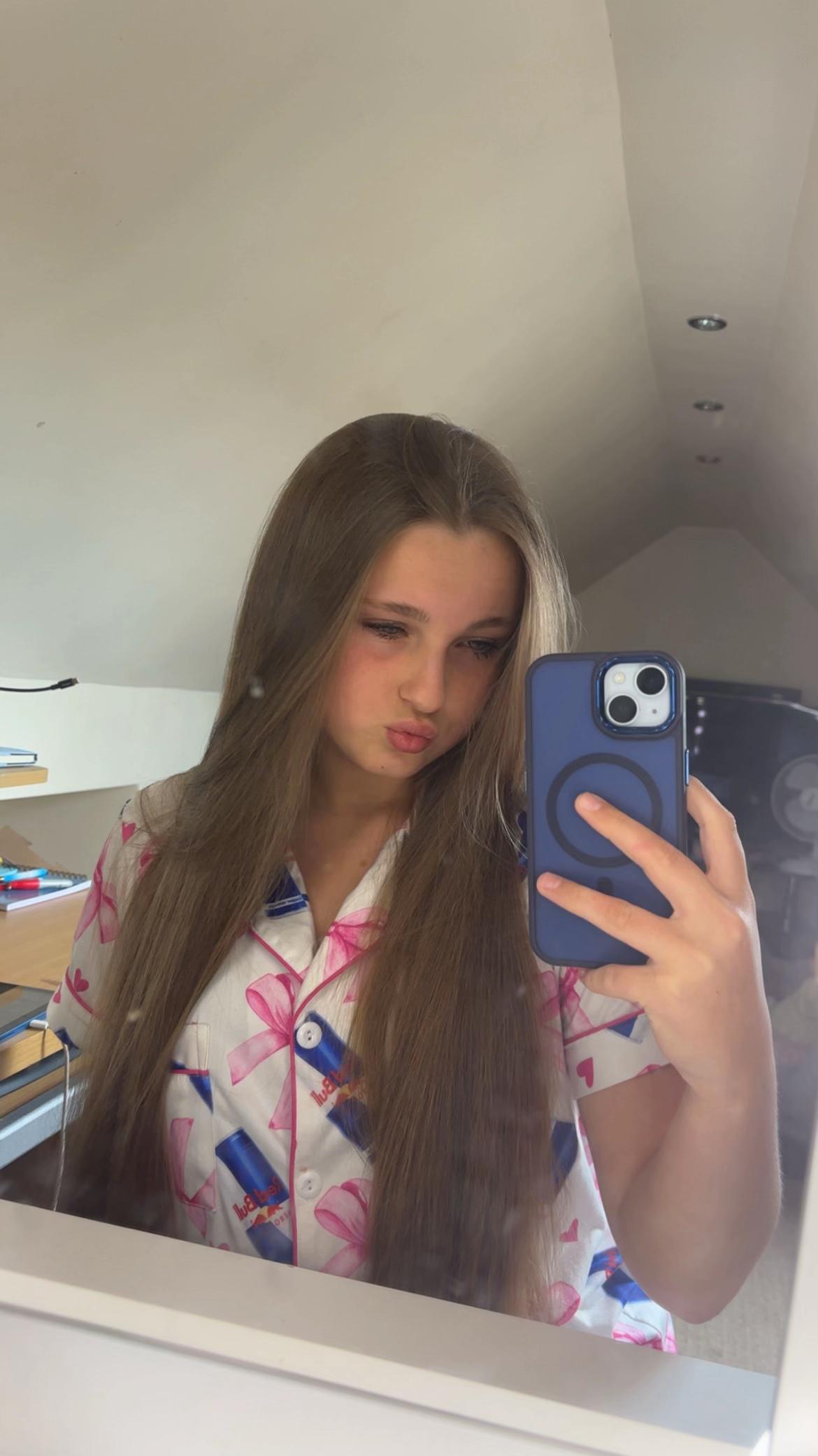 @evie surtees🩵