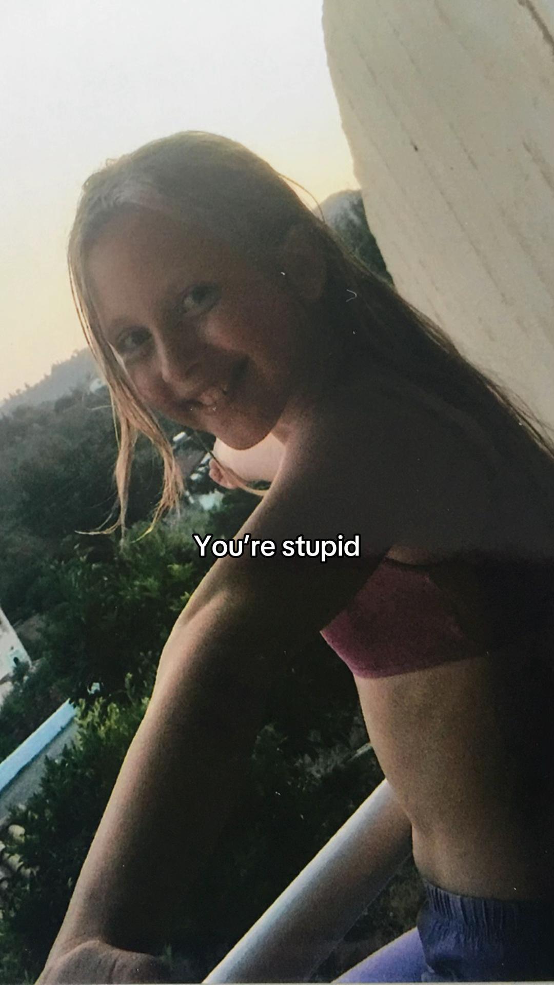 @Mia
