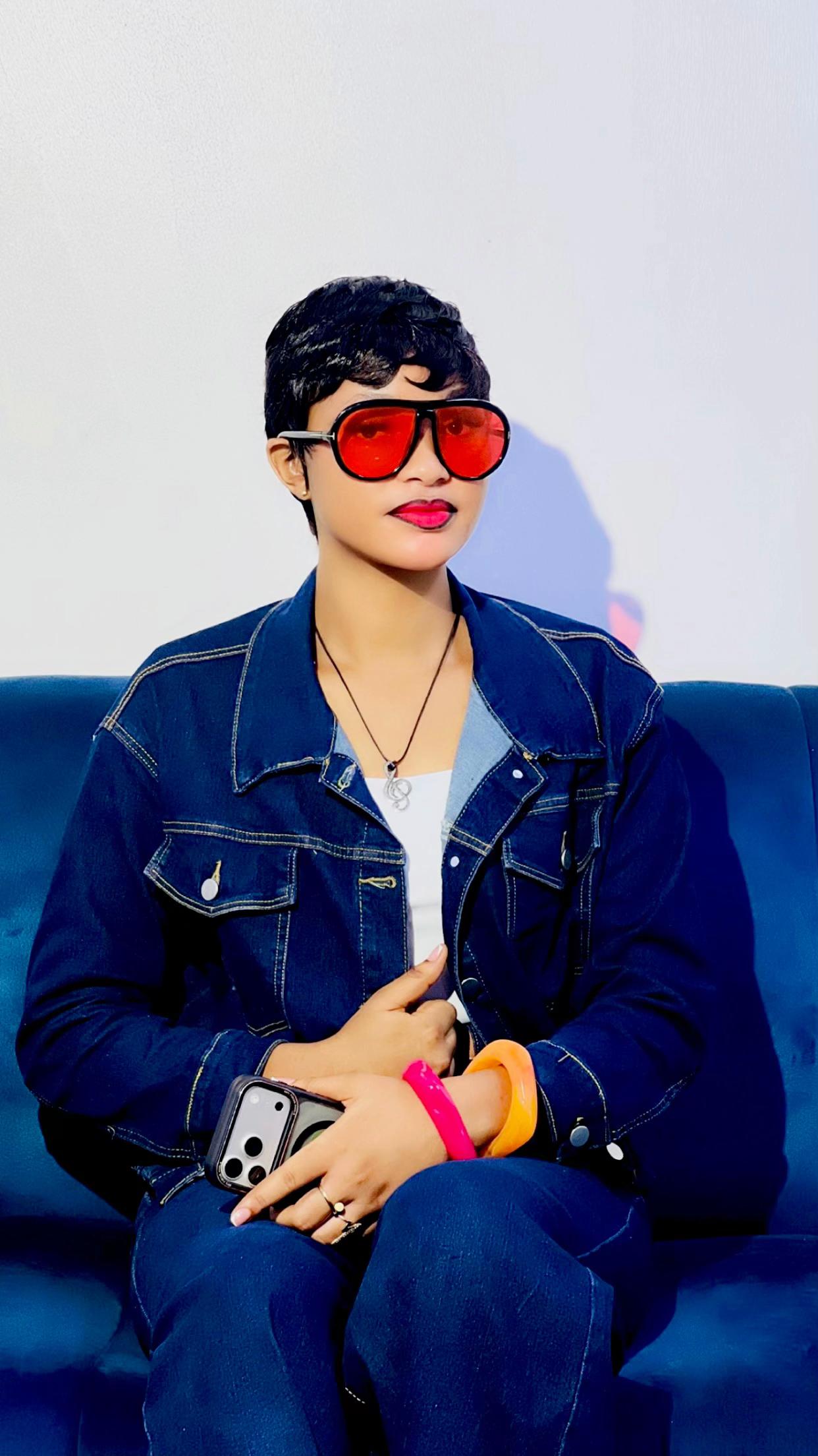 @Laetitia🦅 fashion 🦅