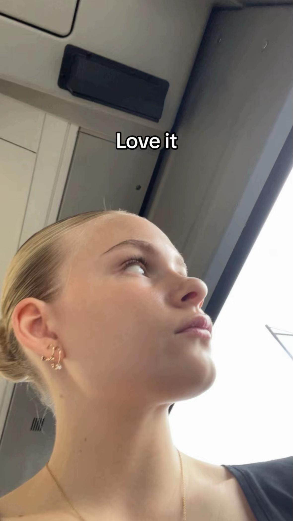 @👸🏼🏎️