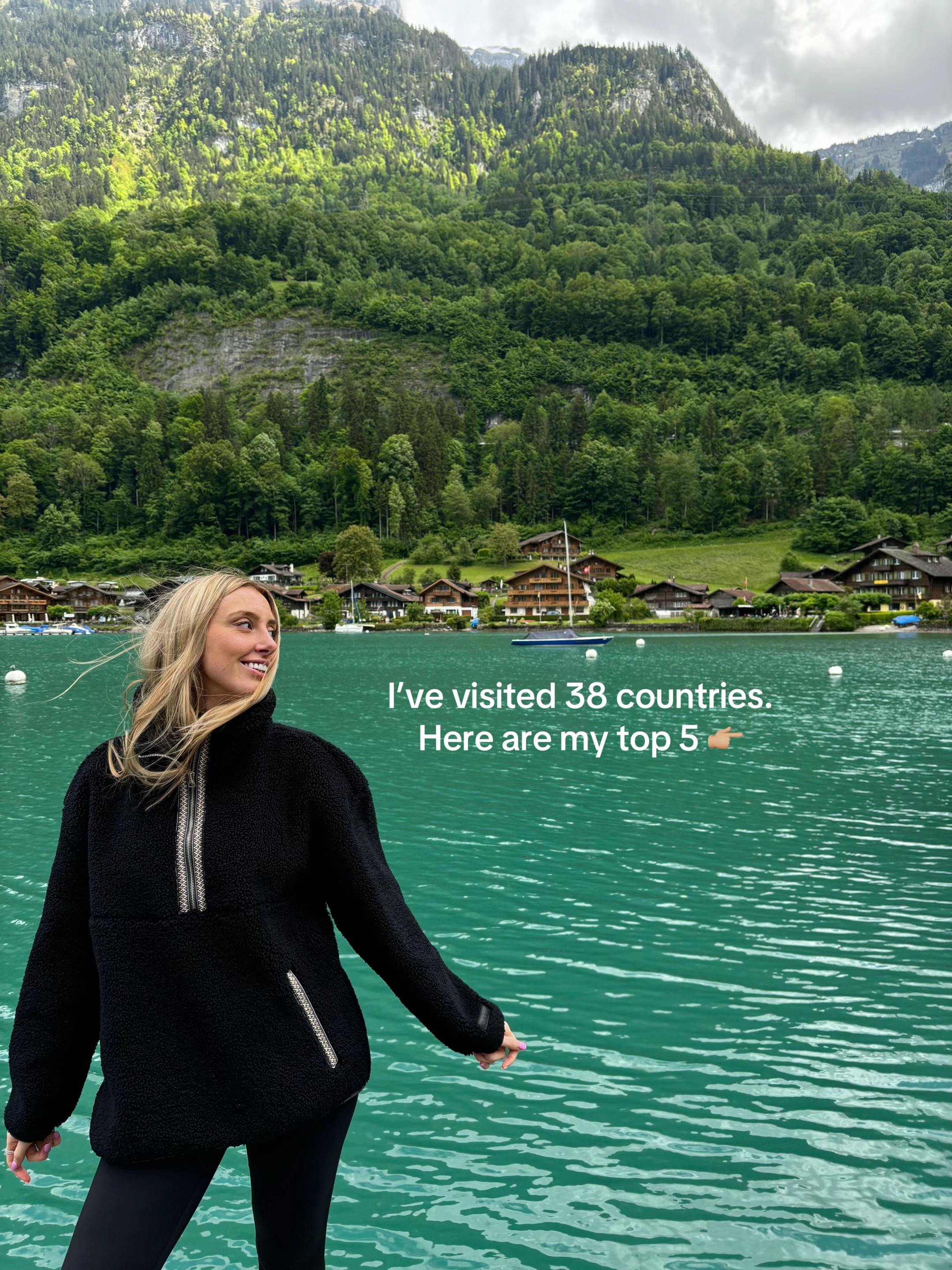 @Allie | Travel & the 9-5🌞