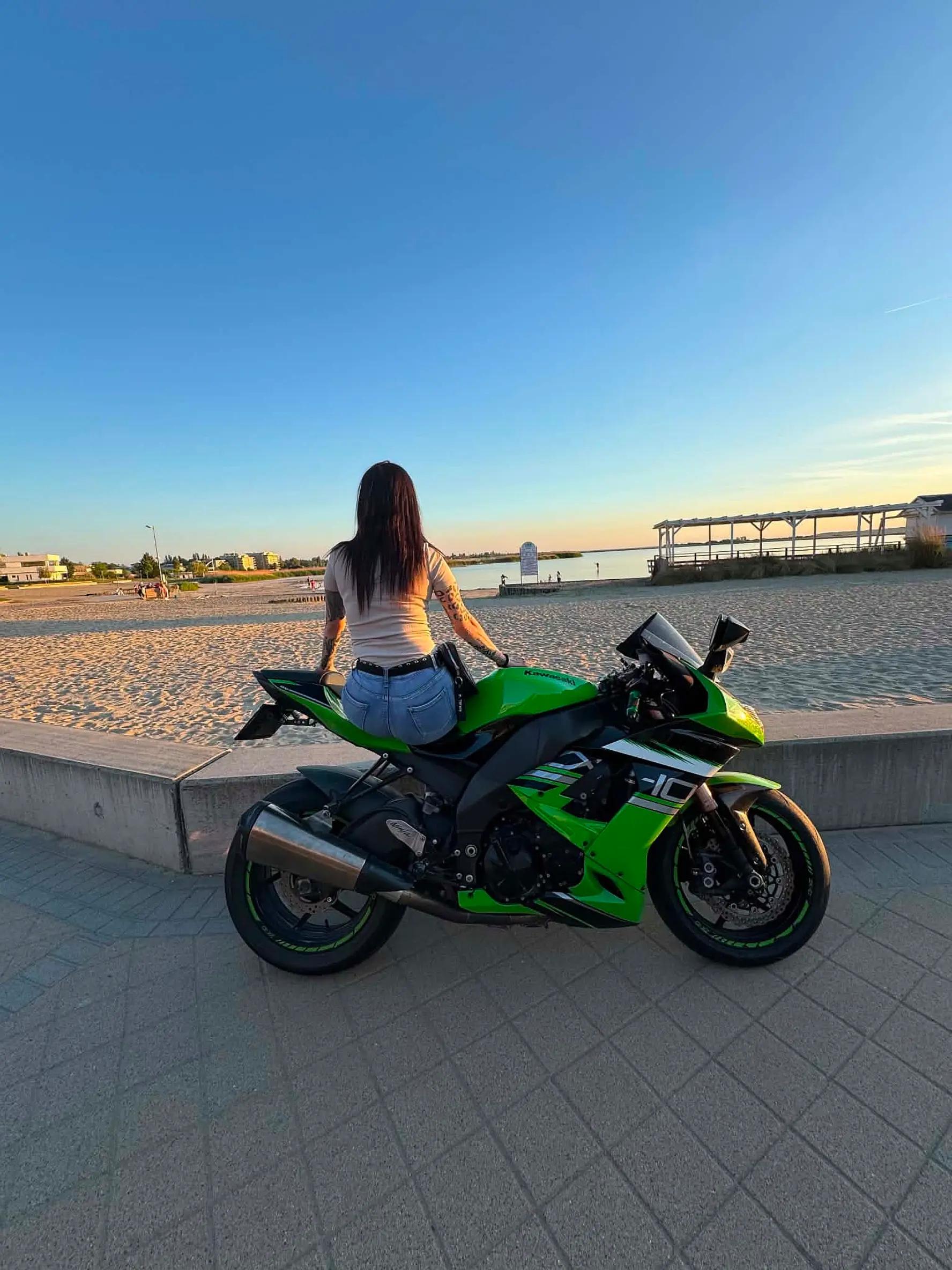 @𝐏𝐚𝐩𝐩 𝐓𝐢𝐟𝐟𝐚𝐧𝐲 🏍️