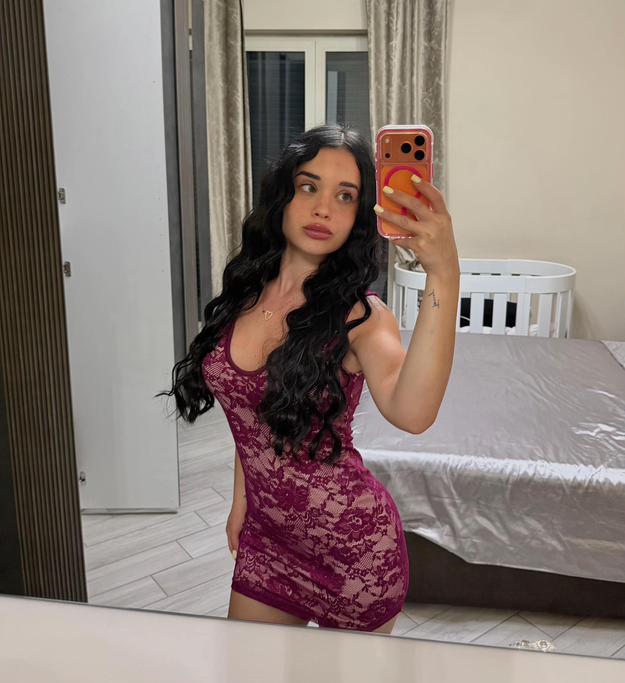@tonyesara