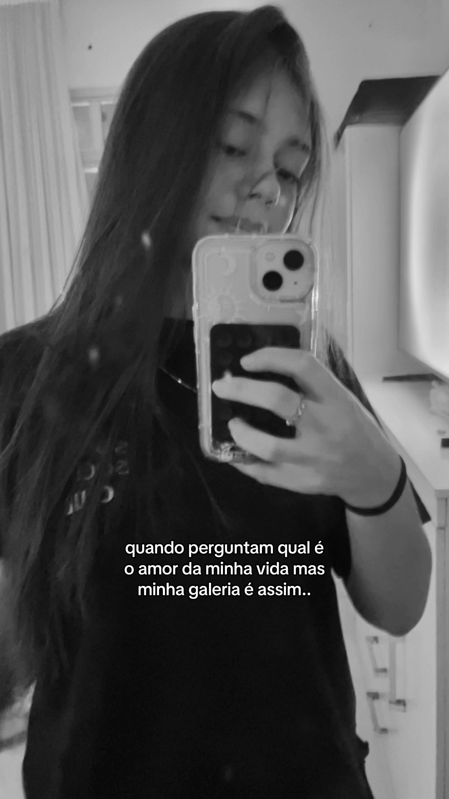 @ixi_larinha