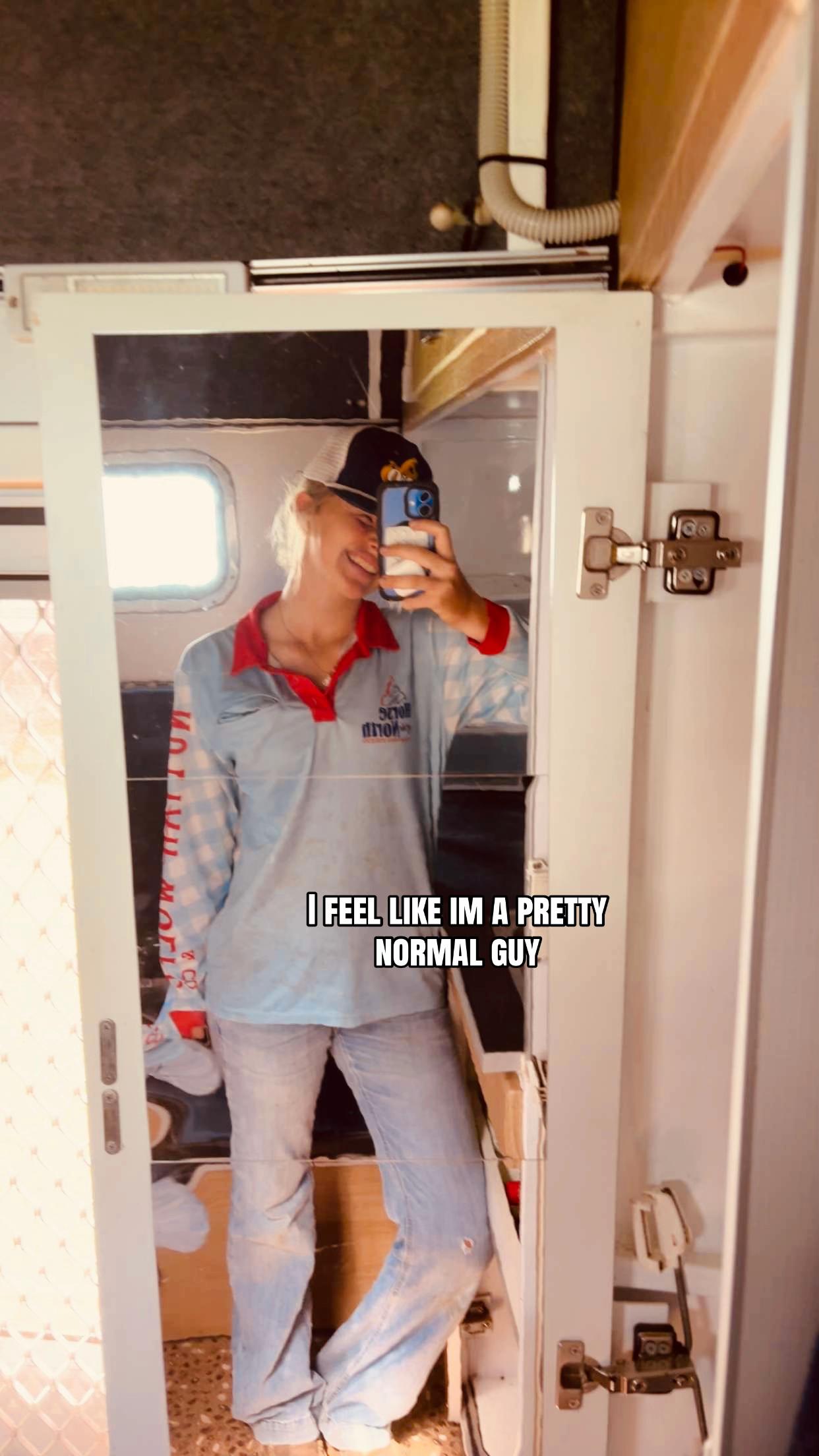 @𝐋𝐢𝐥𝐲 𝐋𝐨𝐰𝐢𝐬