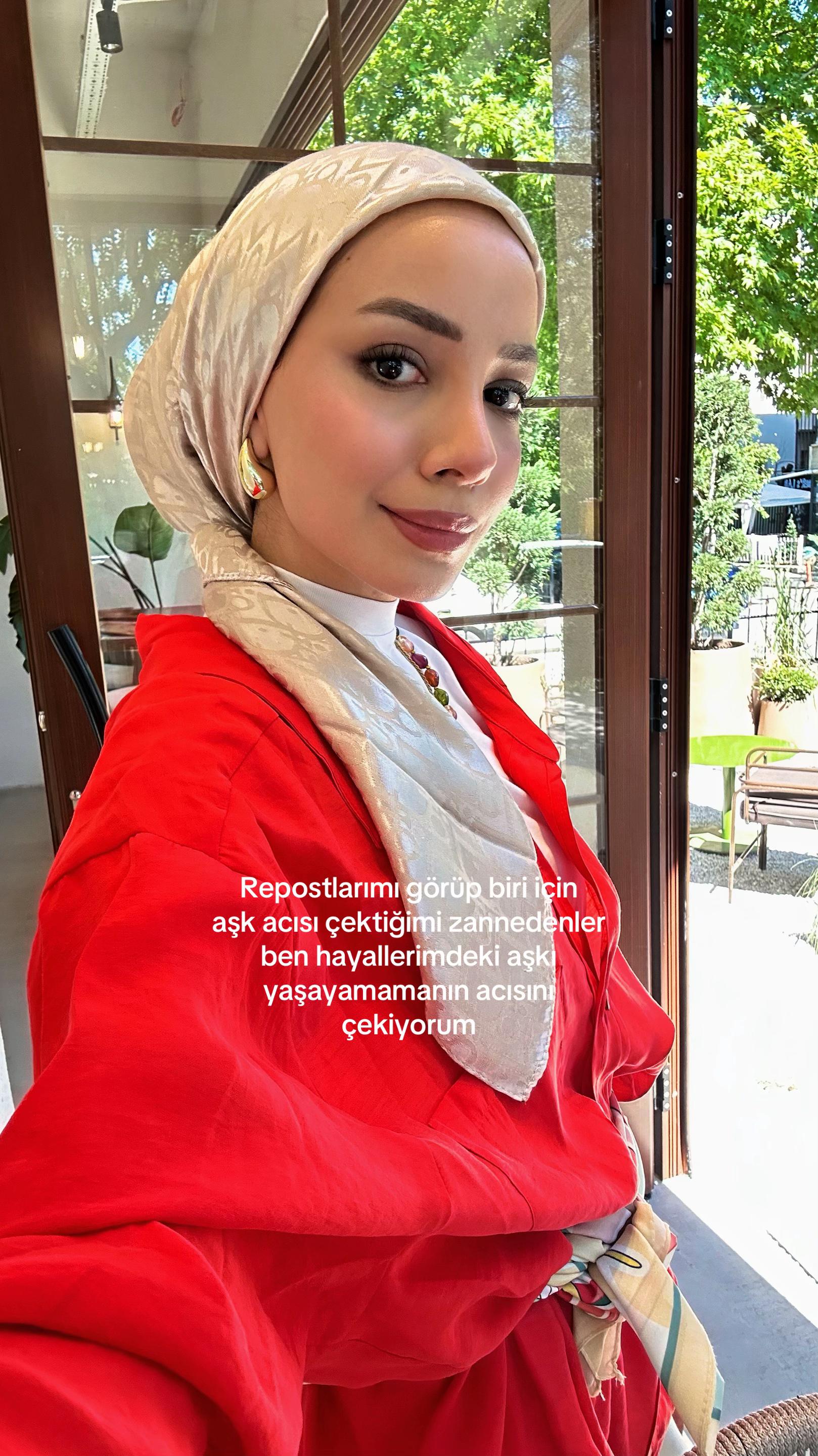 @Öznur