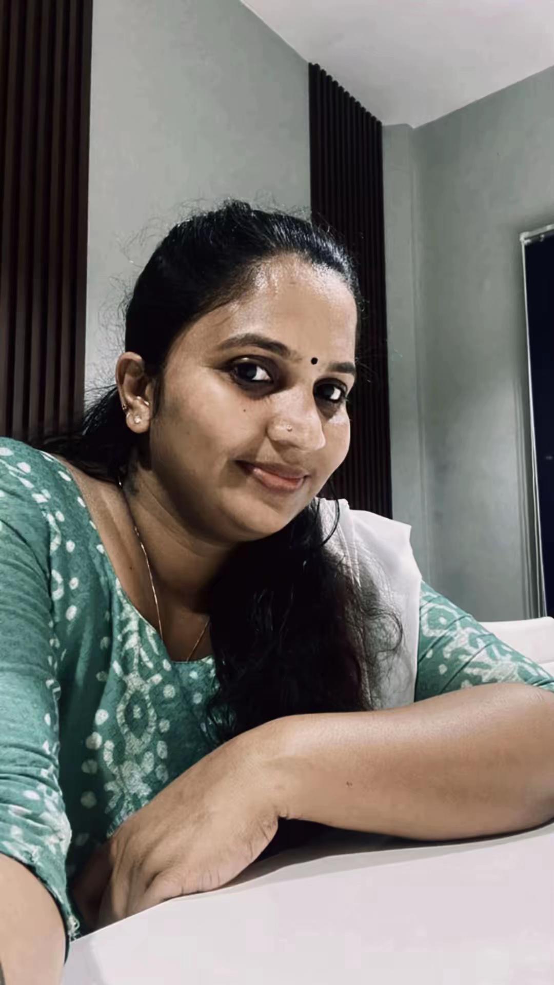 @AMMU 🦋
