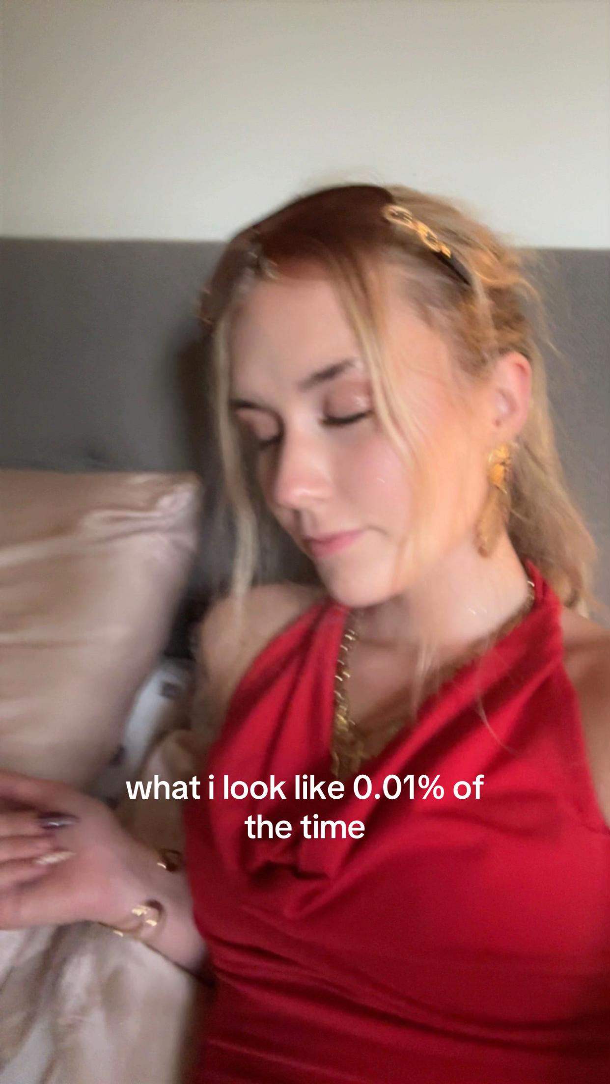@unironicallyblonde