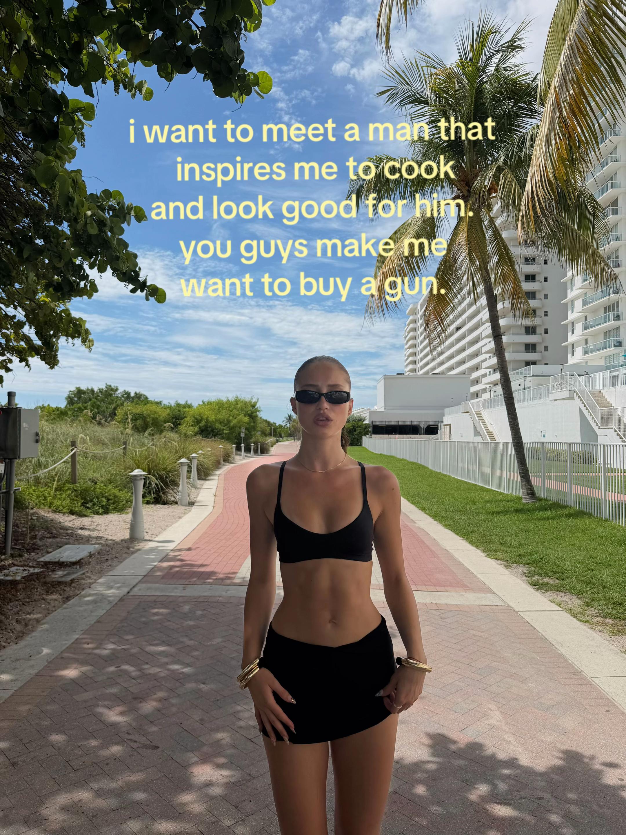 @𝘐𝘷𝘢𝘯𝘢 𝘋𝘪𝘮𝘪𝘵𝘳𝘰𝘷𝘢