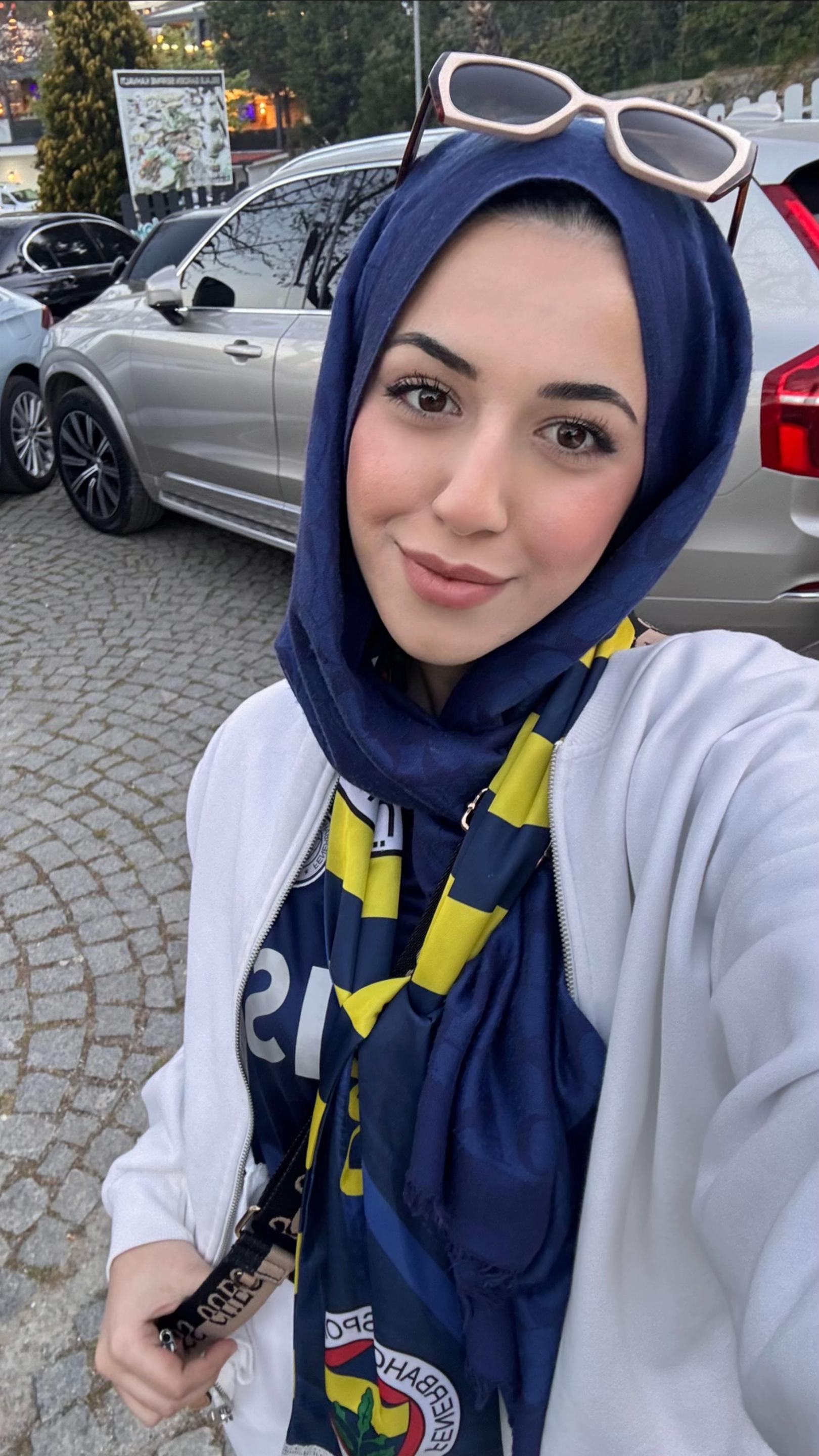 @helinozevv