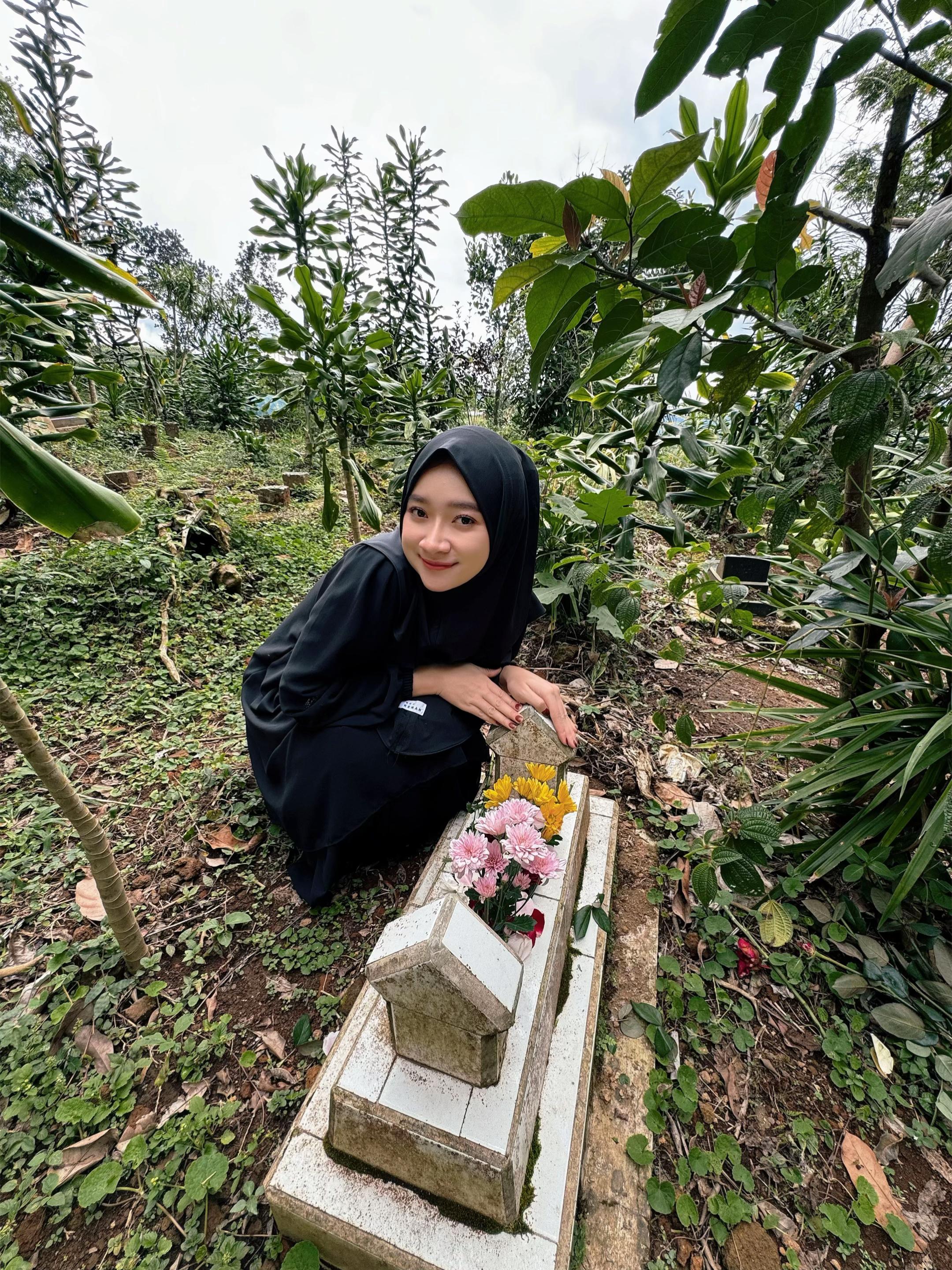 @Dinaaristiana