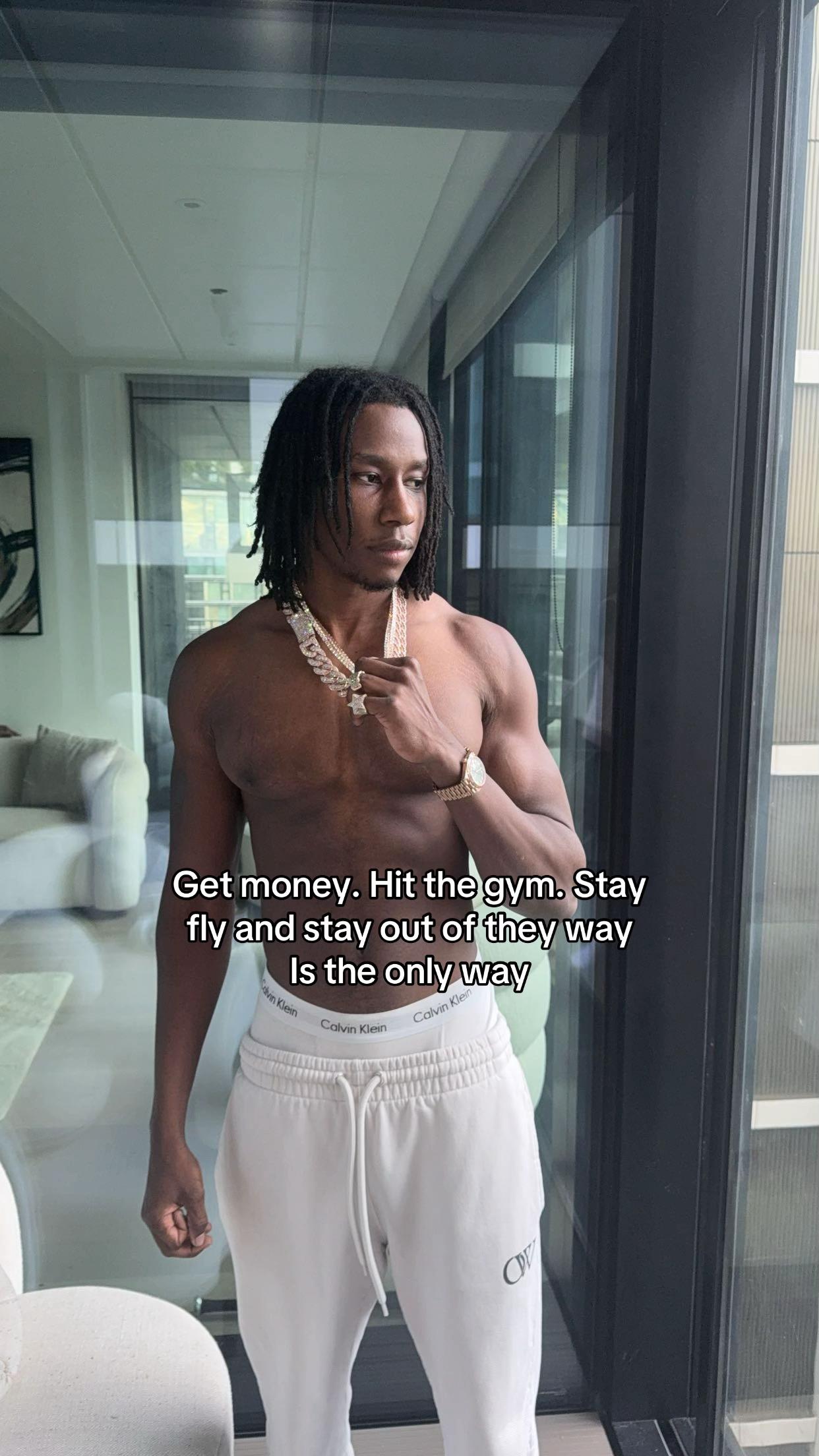 @Abz