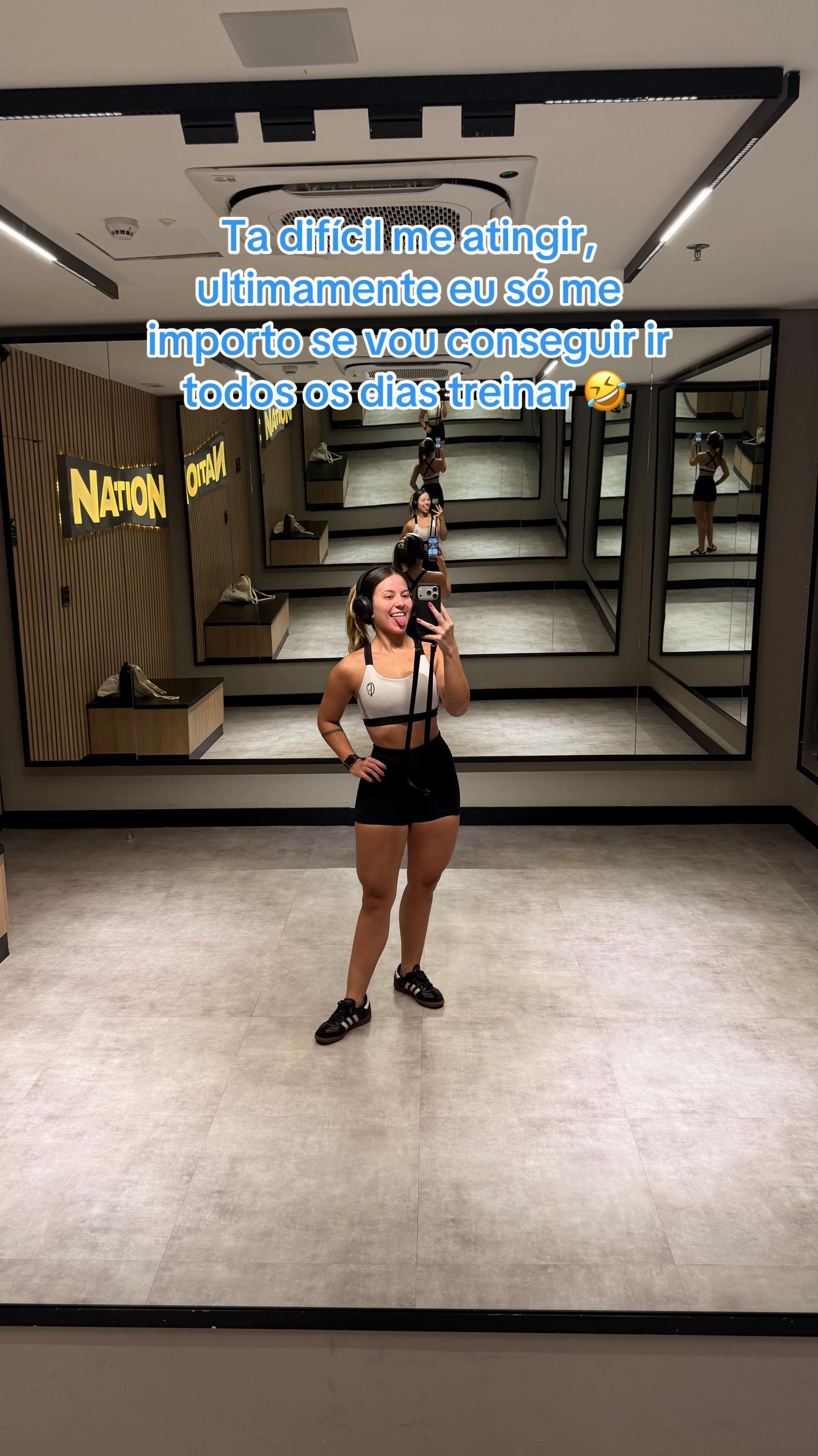 @Nicolle Nacamura 🦋