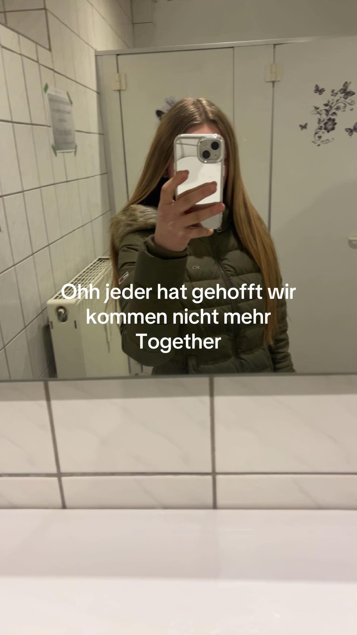 @Mia_prvttt_shittt