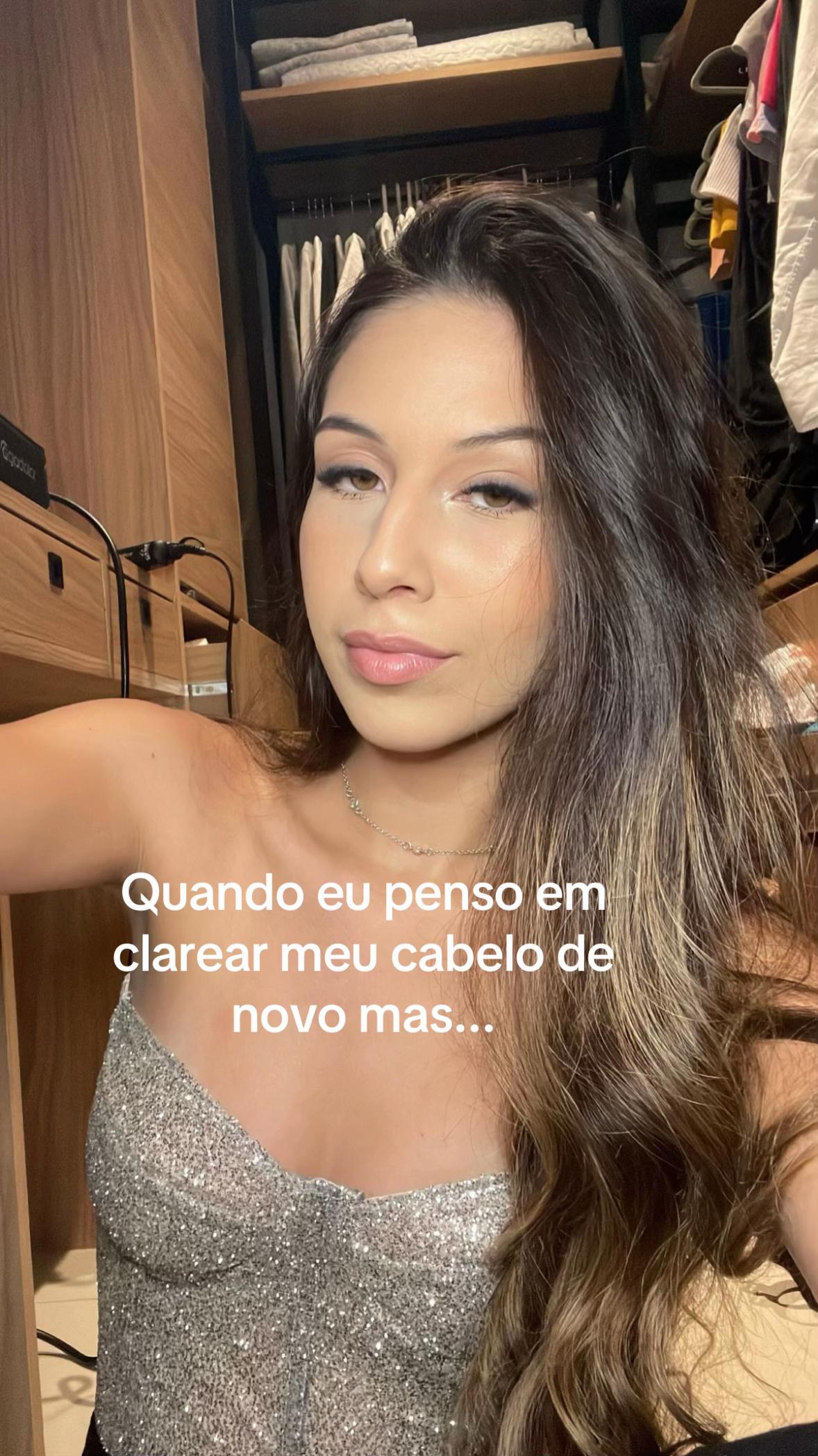 @Ju Silva