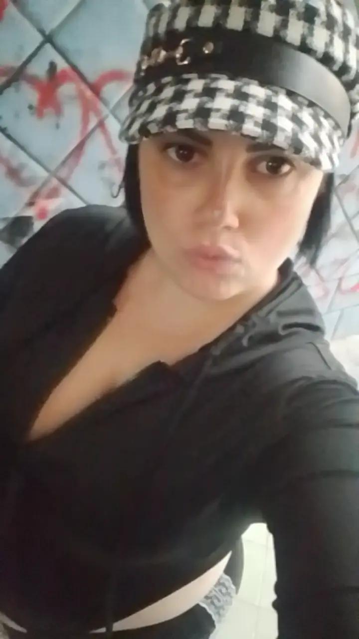 @Maddy95.