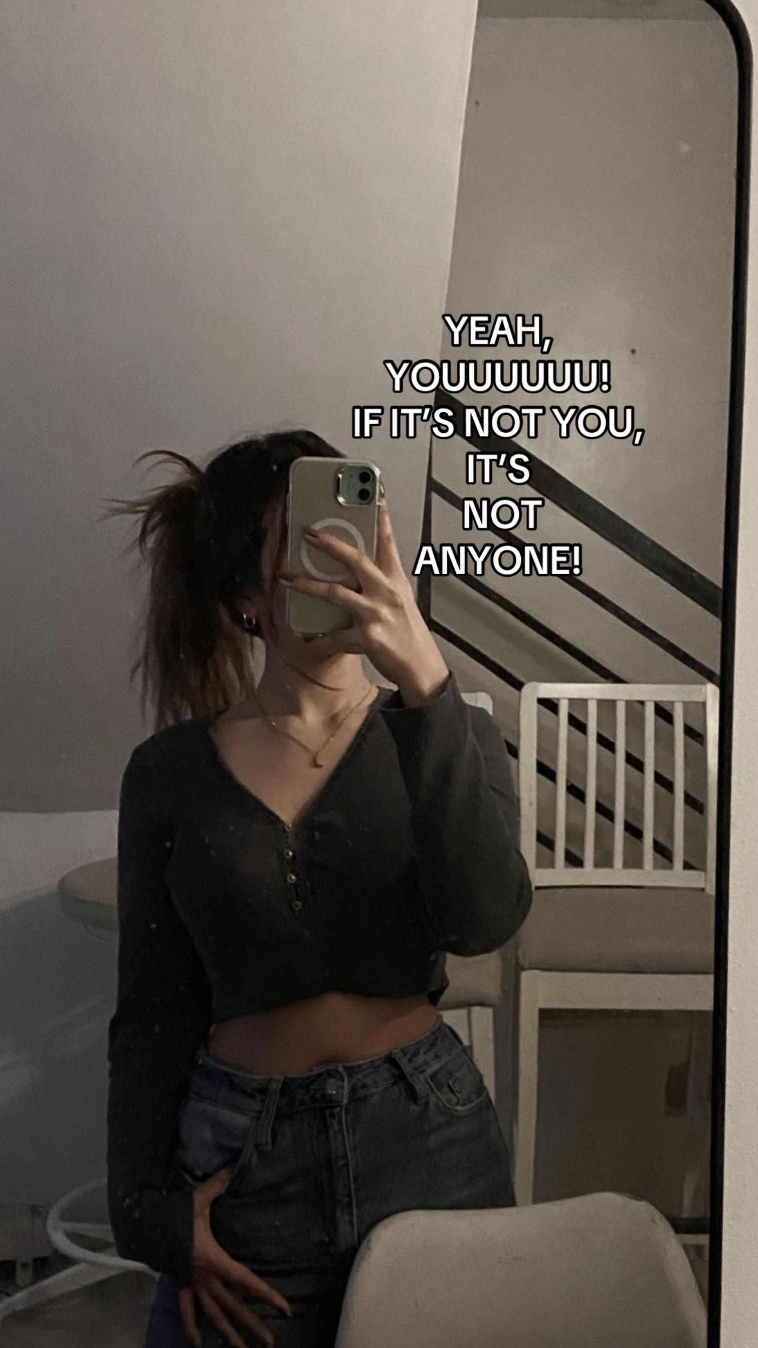 @_J E L A
