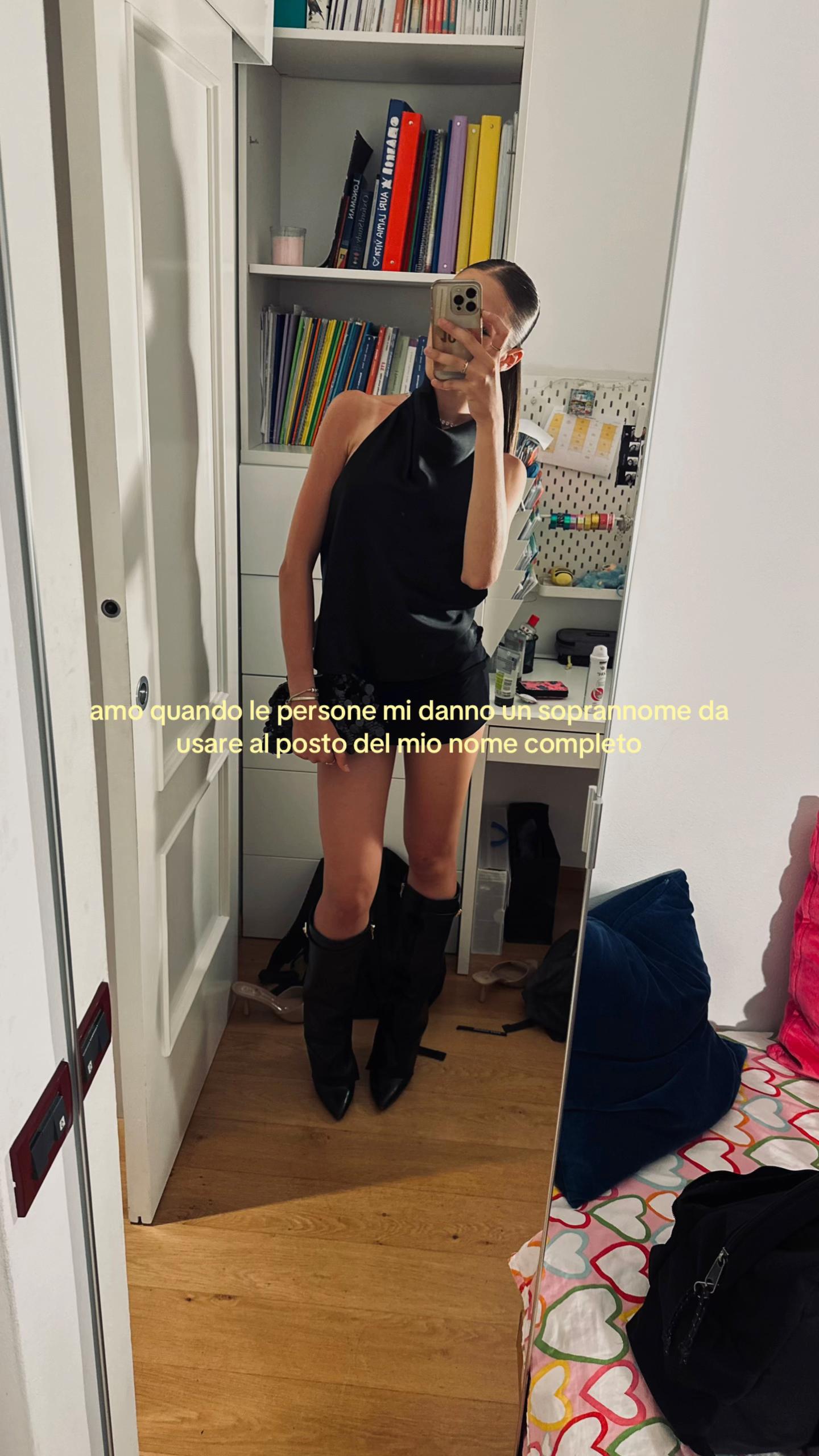 @🫐