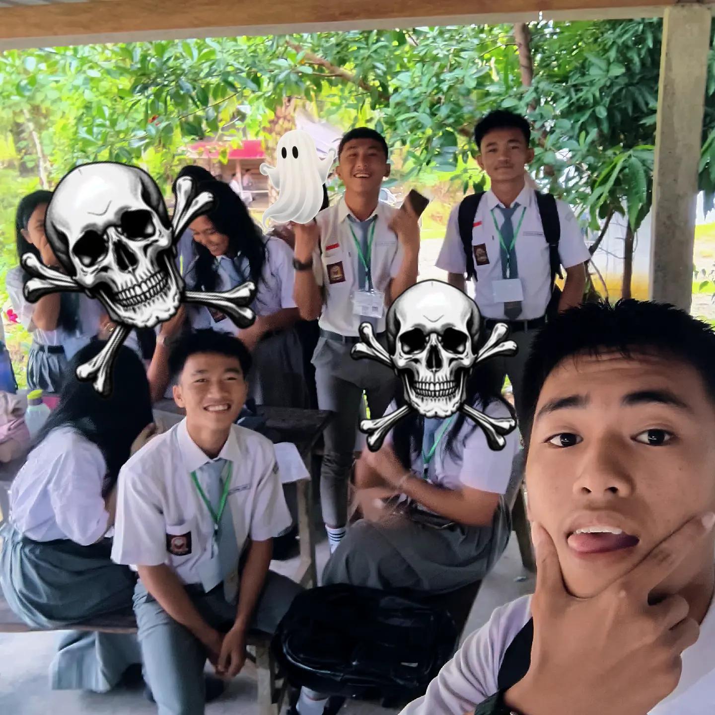 @nius