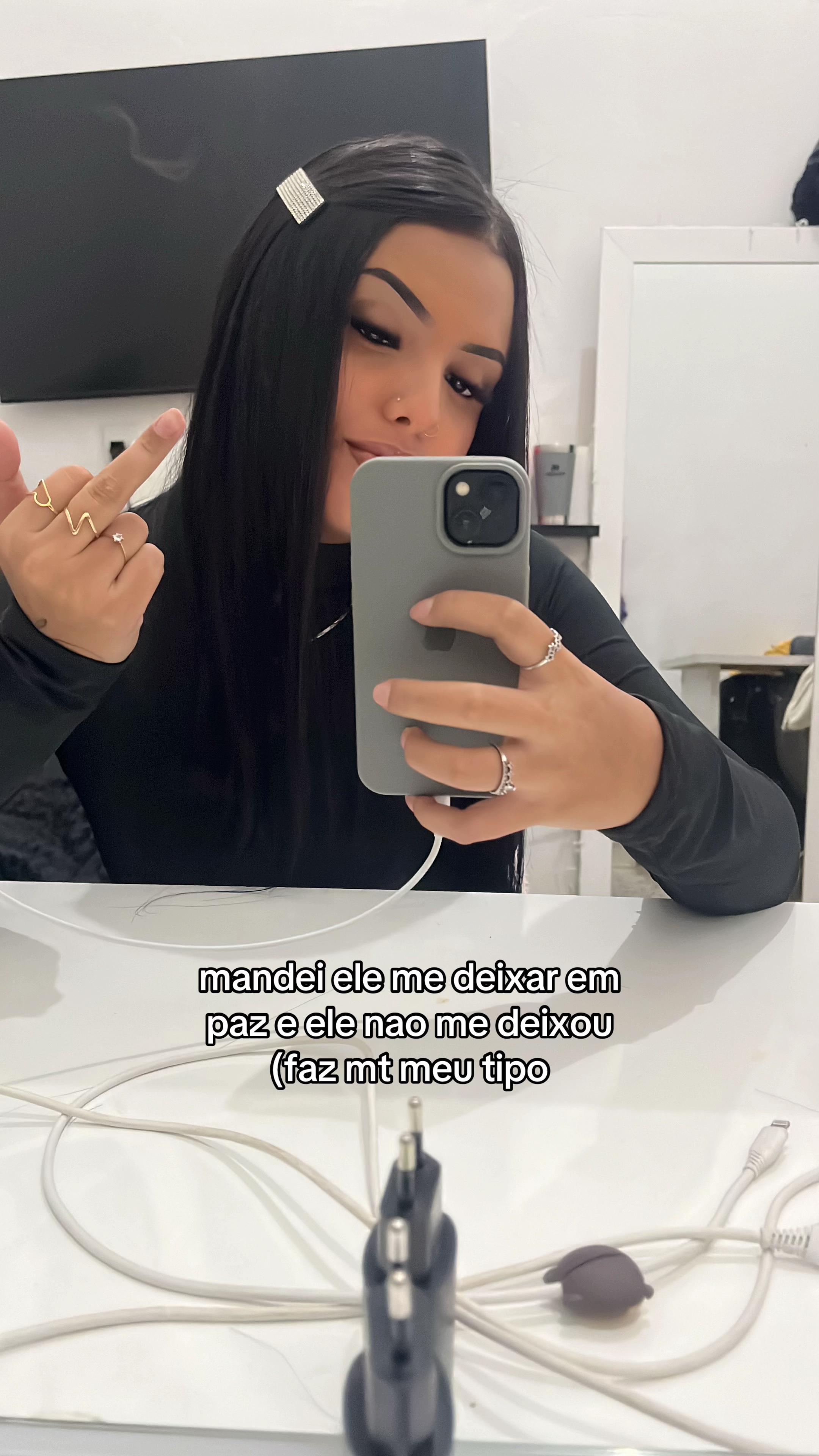 @𝐸🎀