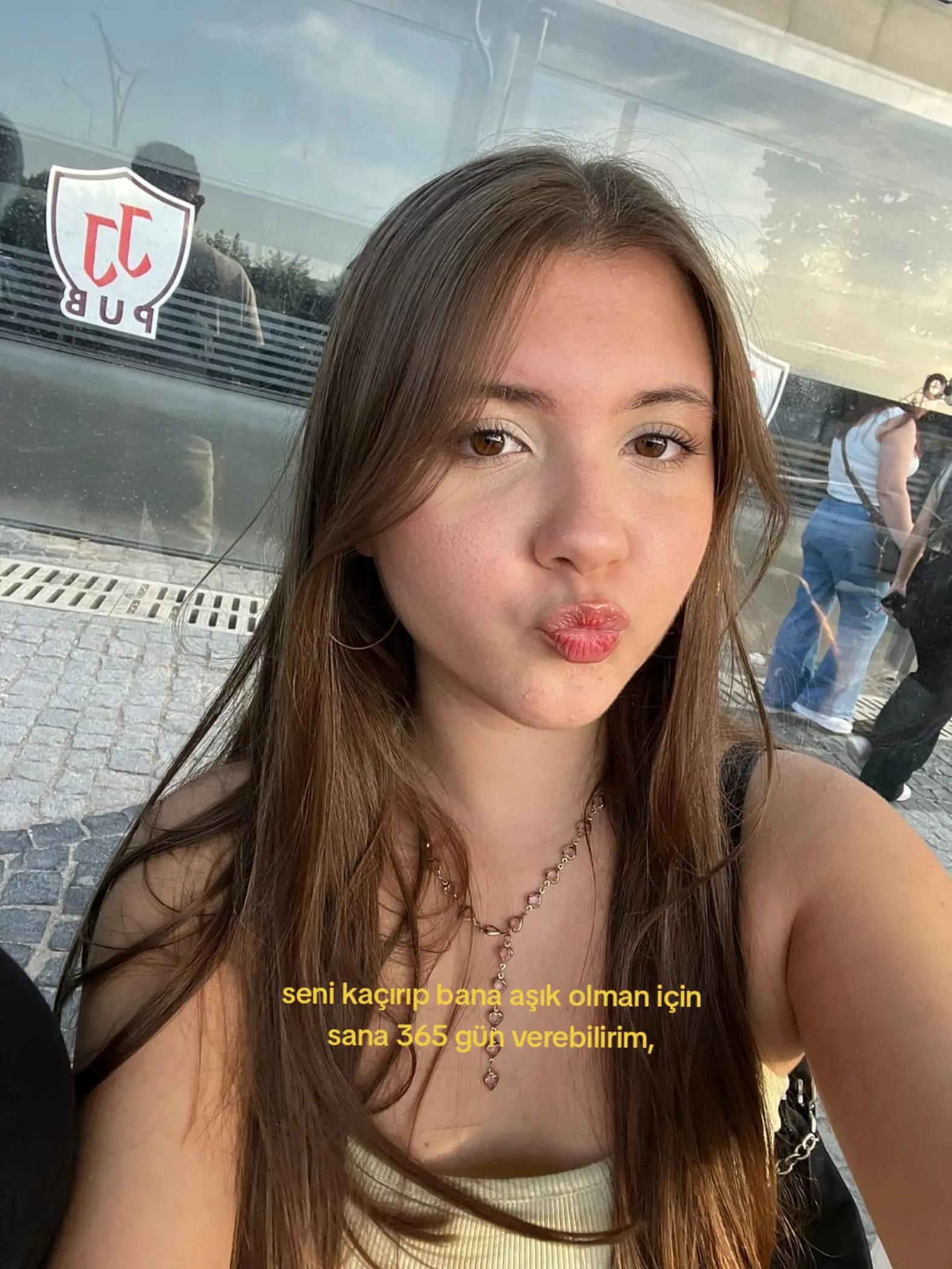 @𝓜𝓮𝓵𝓲𝓴𝓮丰