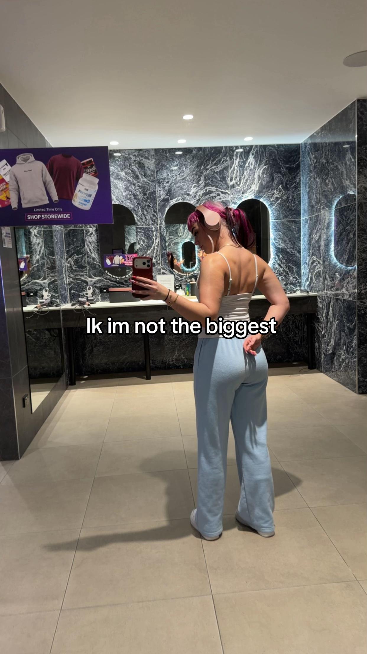 @Lilly x