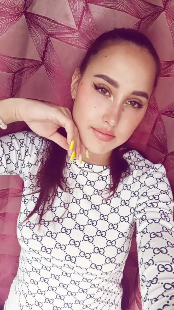 @Леся 🎶🦋