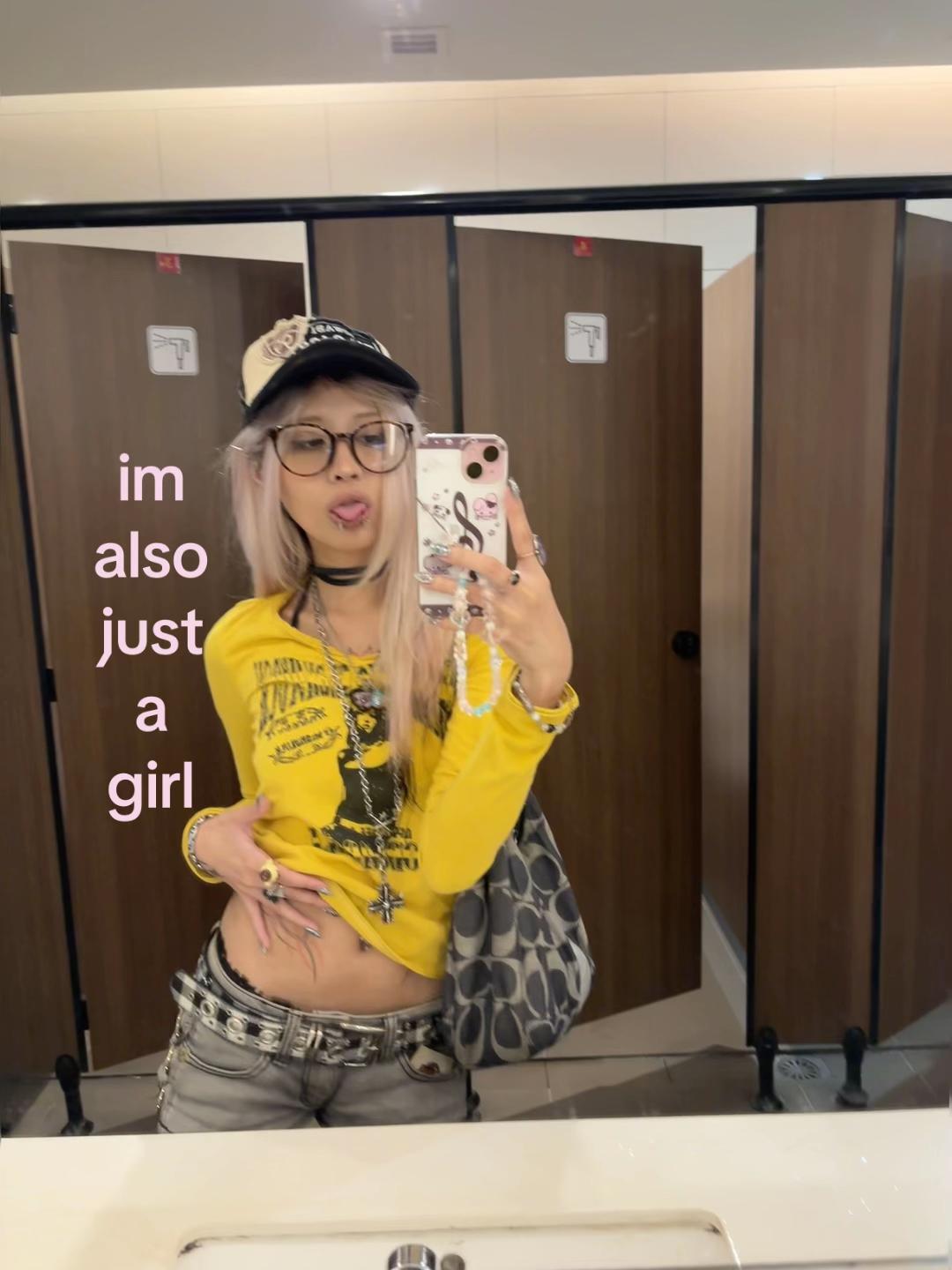 @aeyochi