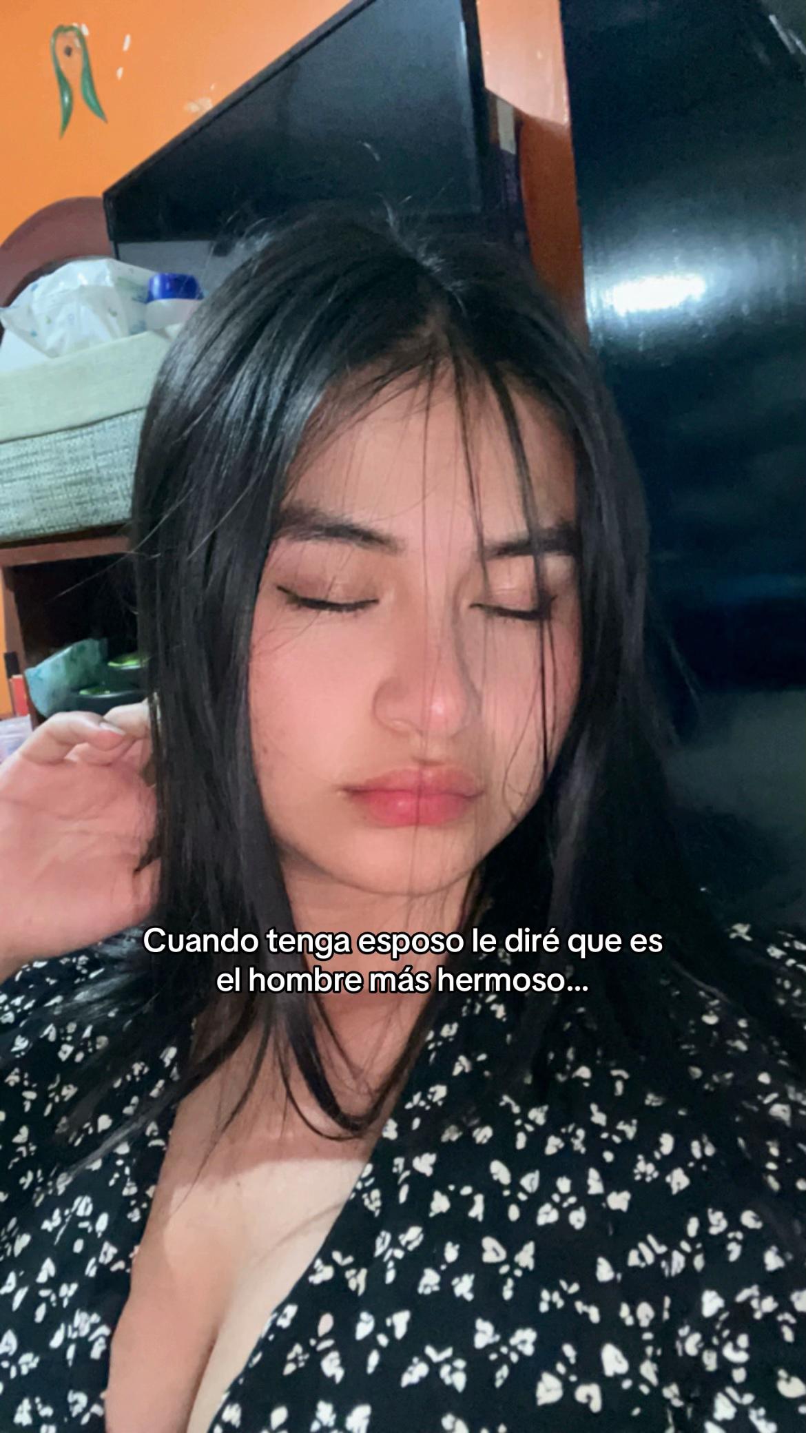 @Melaniie._.Anahí