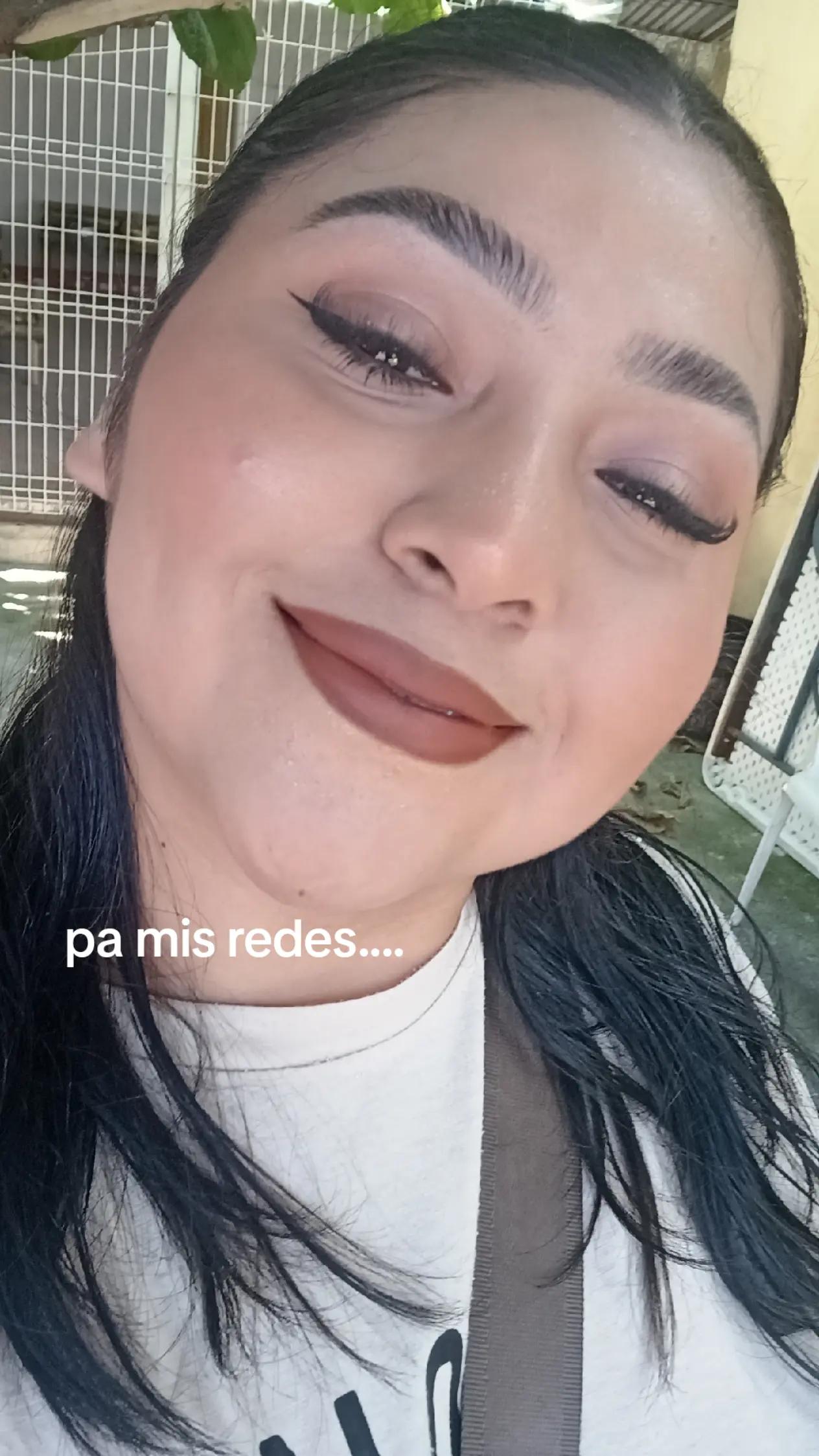 @LAURA JIM&Eacute;NEZ