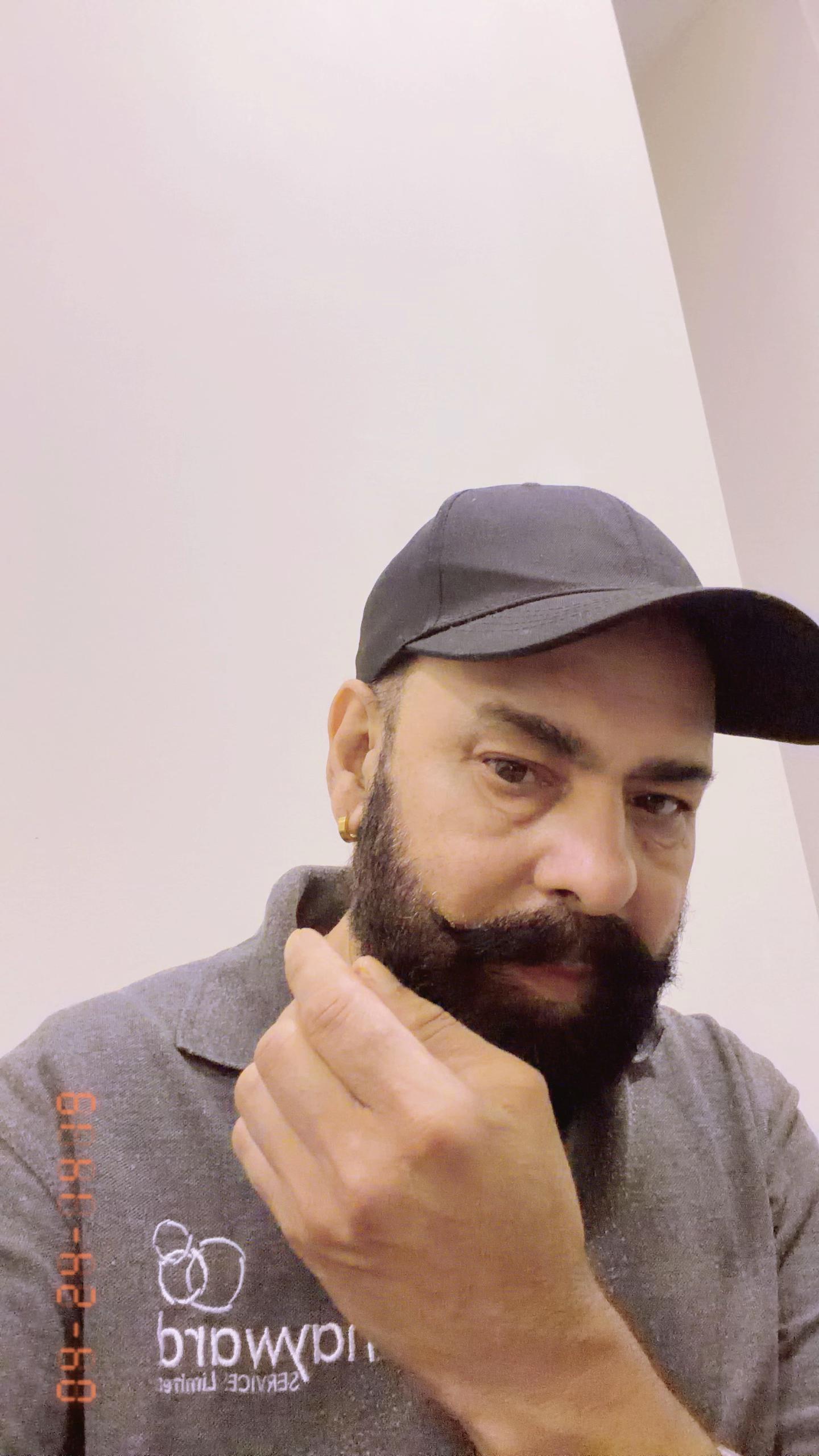 @Aman Grewal 🇬🇧